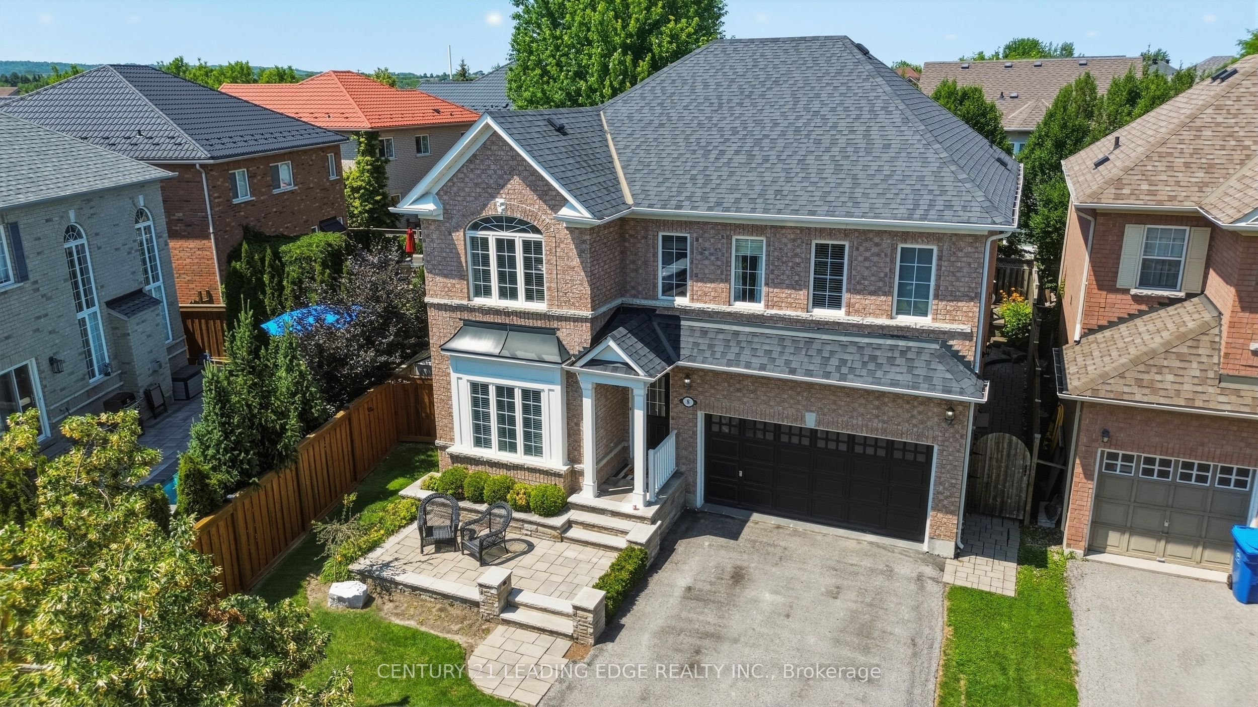 8 Haverhill Terrace, Aurora, ON L4G 7R7 photo 3