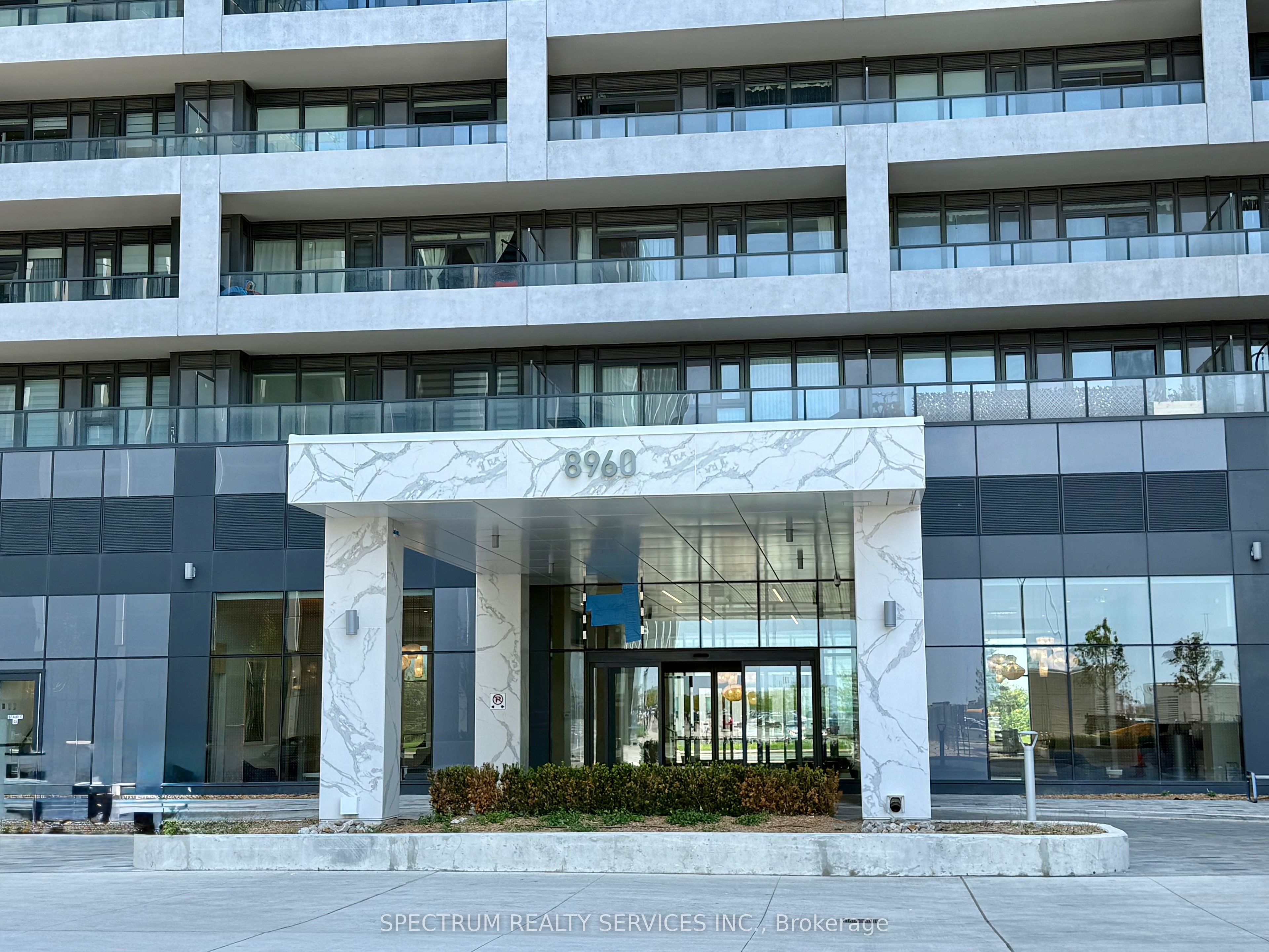 8960 Jane Street 427, Vaughan, ON L4K 2M9 photo 2