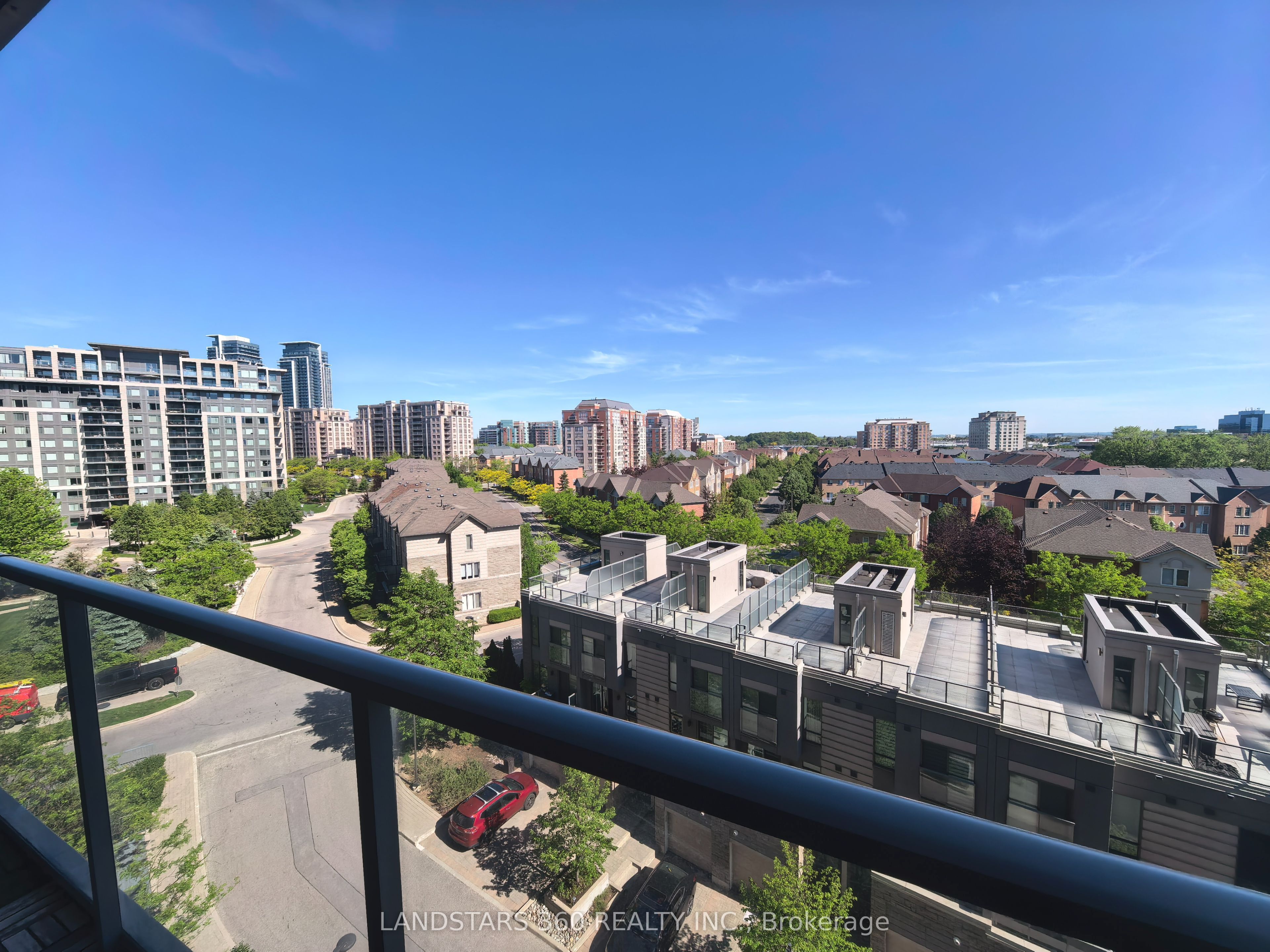 277 South Park Road 802, Markham, ON L3T 0B7