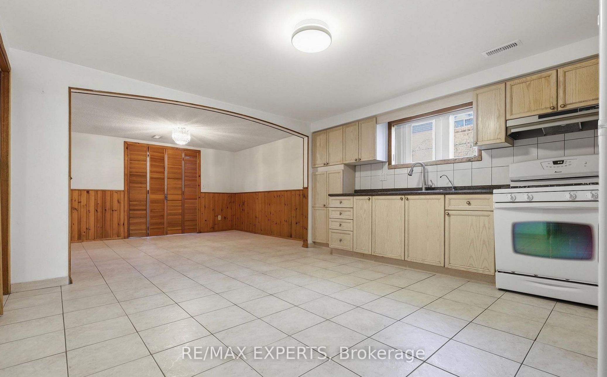 228 Andrew Park BSMT, Vaughan, ON L4L 1G2 photo 5