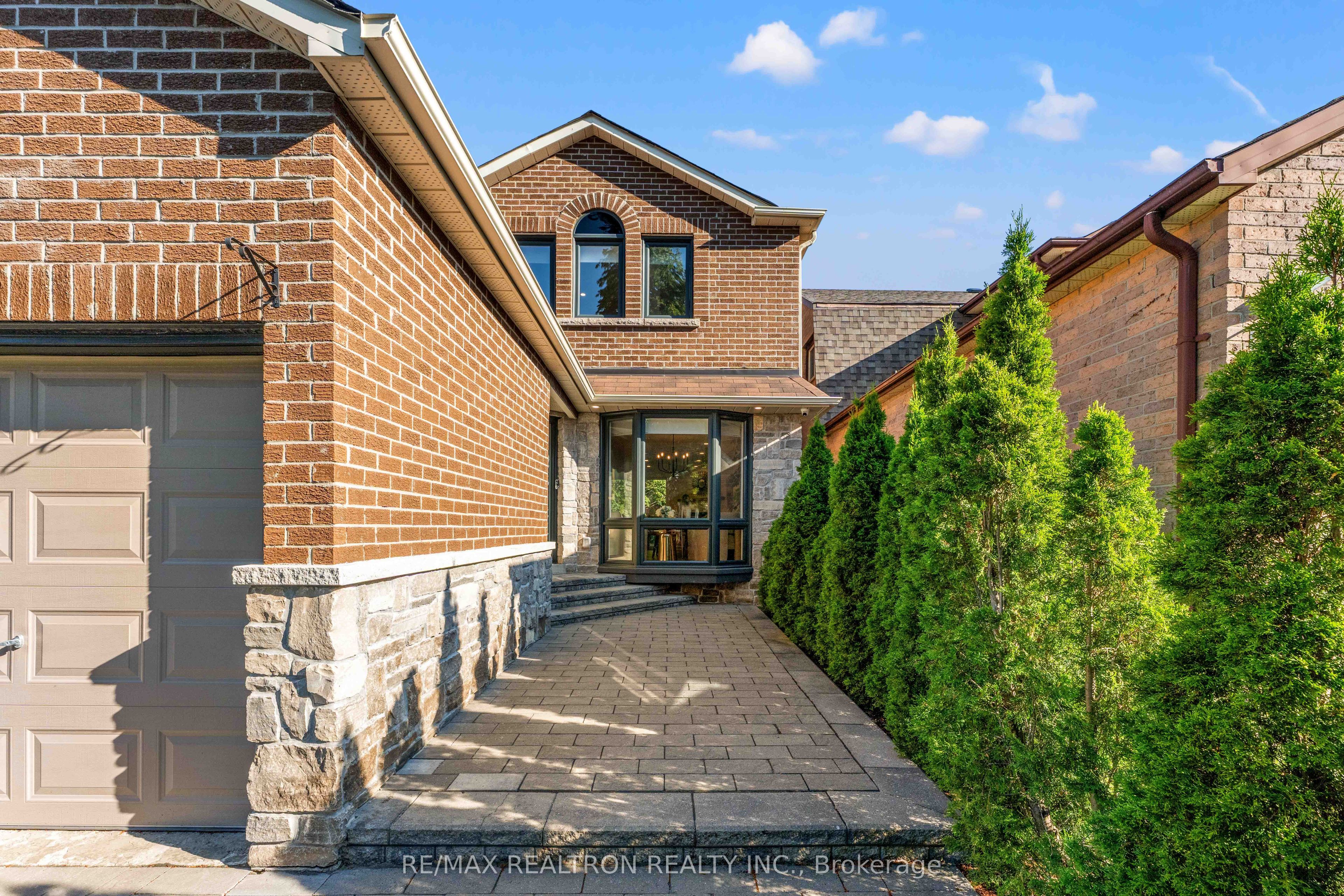 106 Roseborough Crescent, Vaughan, ON L4J 4T9 photo 4