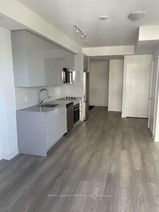 10 Abeja Street 2315, Vaughan, ON L4K 0A4 photo 5