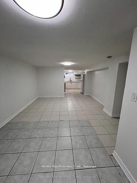 77 Highland Park Boulevard, Markham, ON L3T 1B6 photo 3