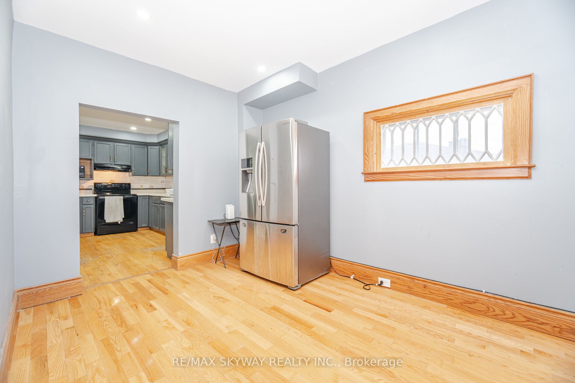 102 Queen Street S, New Tecumseth, ON L0G 1W0 photo 4