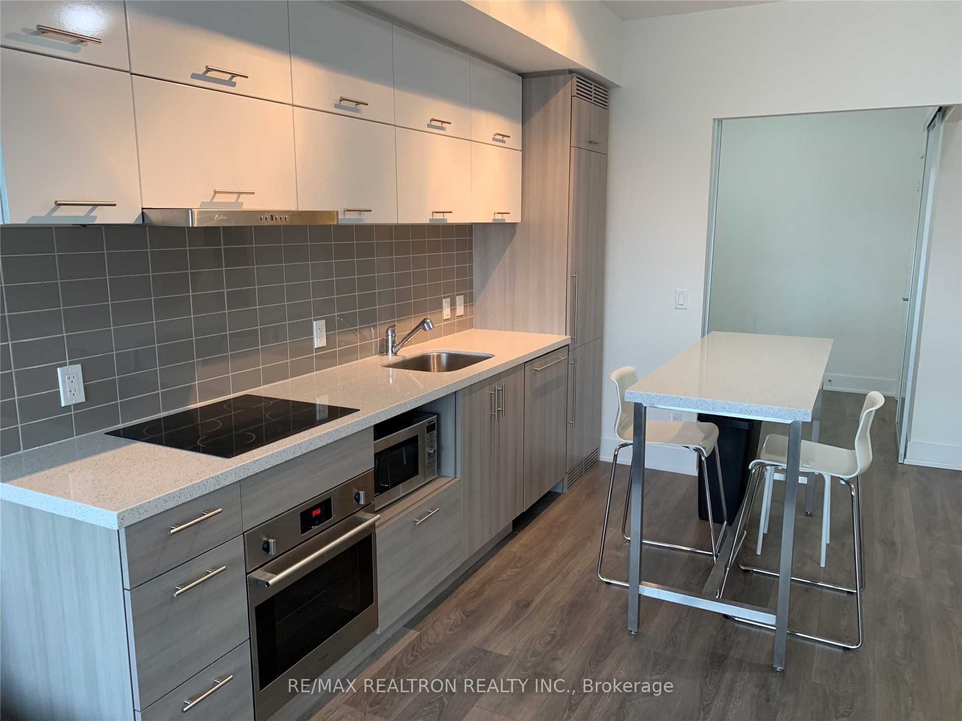 8081 Birchmount Road 1008, Markham, ON L6G 0E4 photo 3