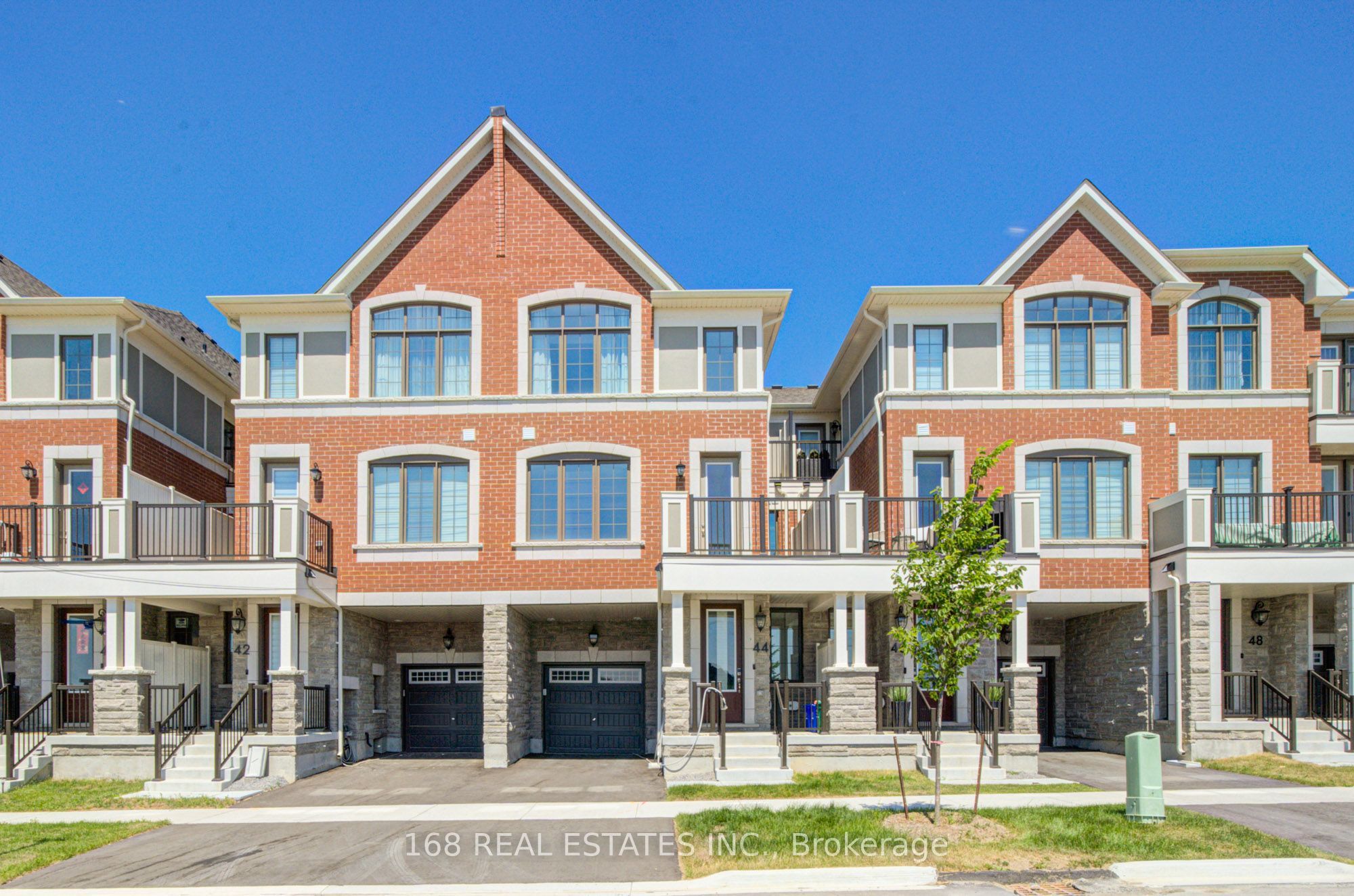 44 Azure Drive, Markham, ON L6C 3M4 photo 2