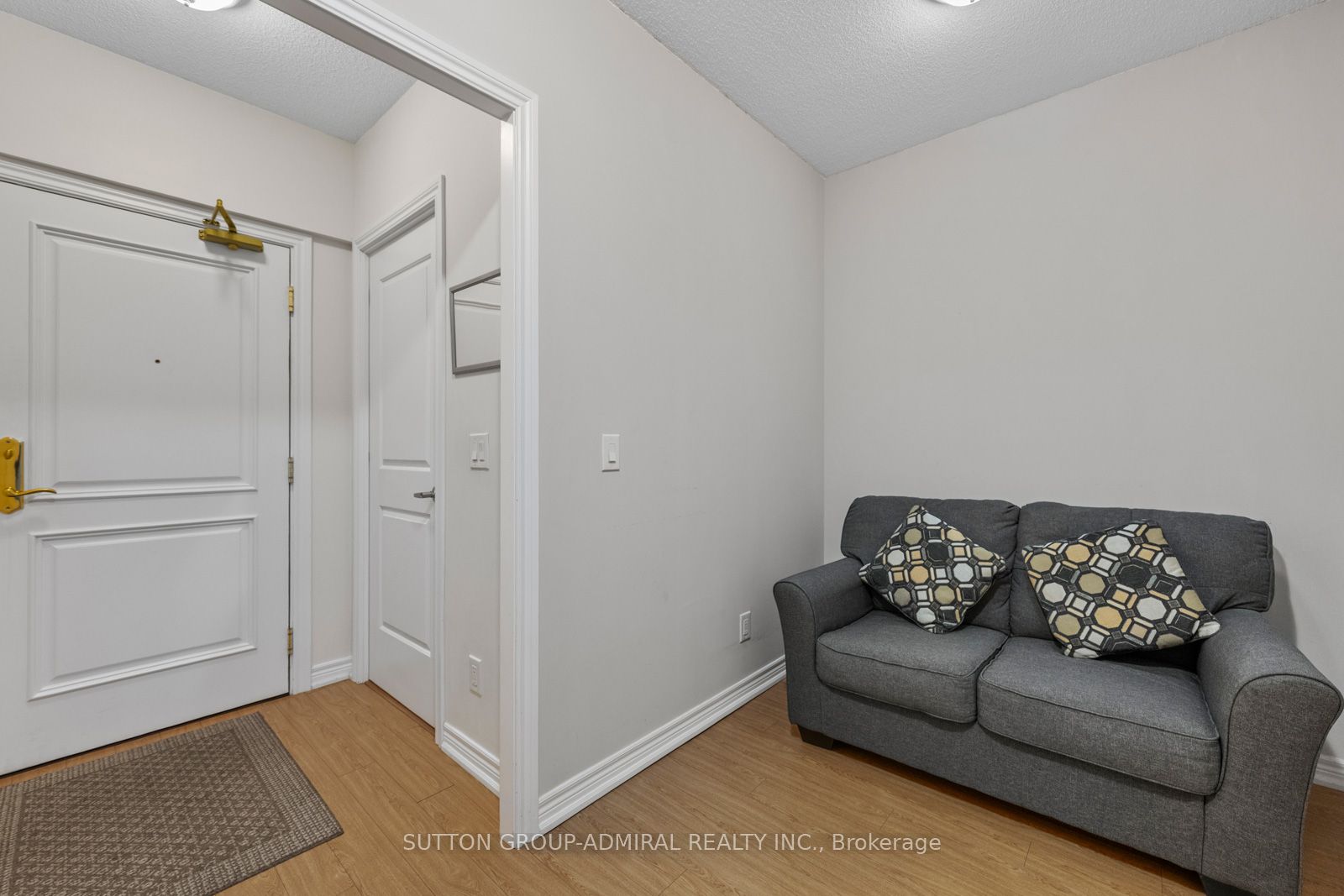 9255 Jane Street 215, Vaughan, ON L6A 0K1 photo 3