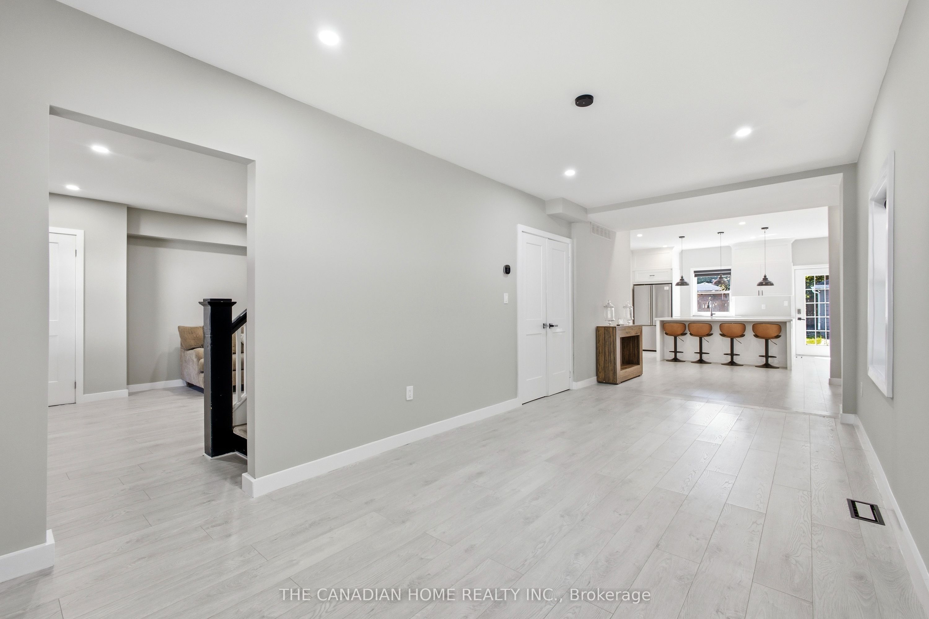 179 Church Street, Georgina, ON L4P 1J4 photo 5