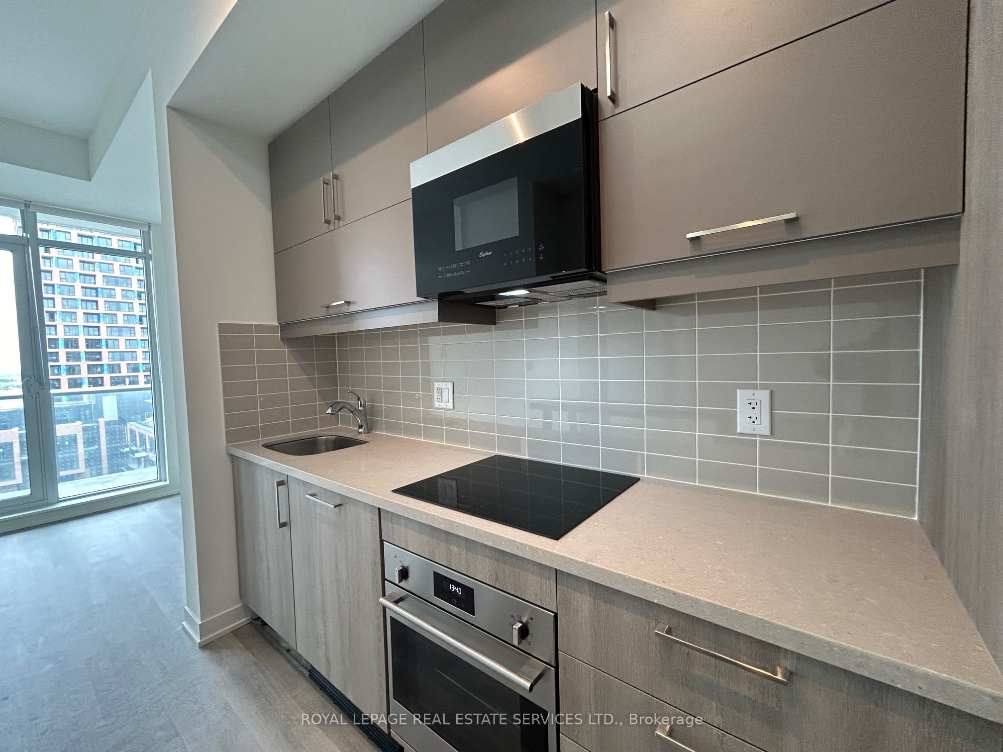 8119 Birchmount Road 1402, Markham, ON L6G 0H5 photo 4