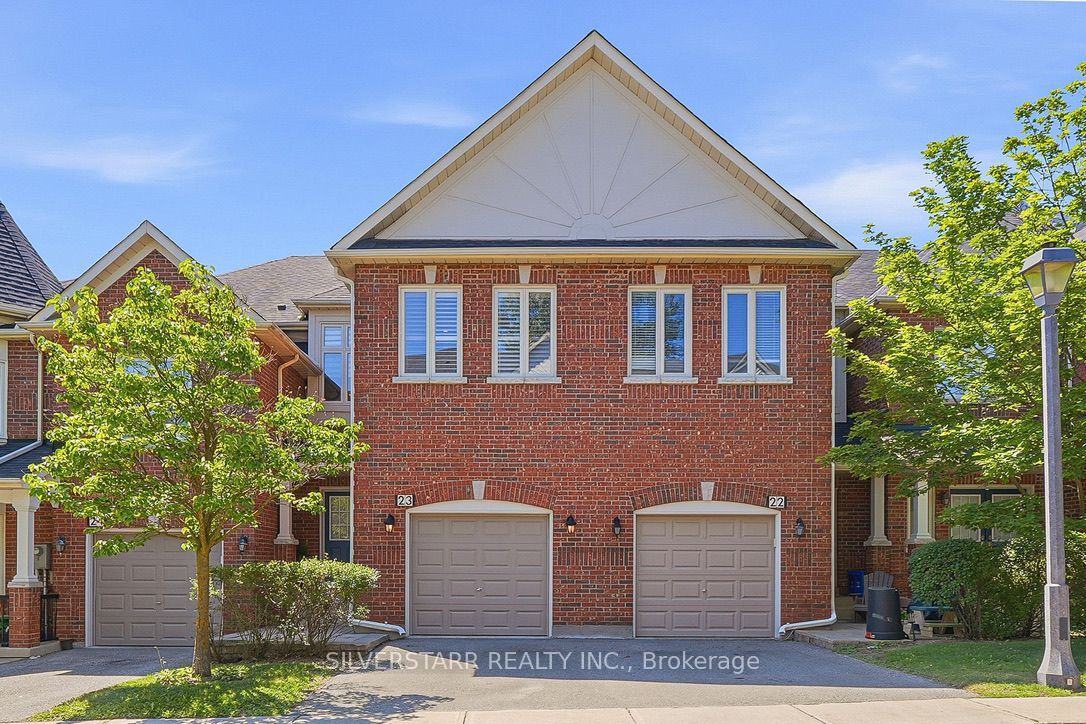 255 Shaftsbury Avenue 23, Richmond Hill, ON L4C 0L9