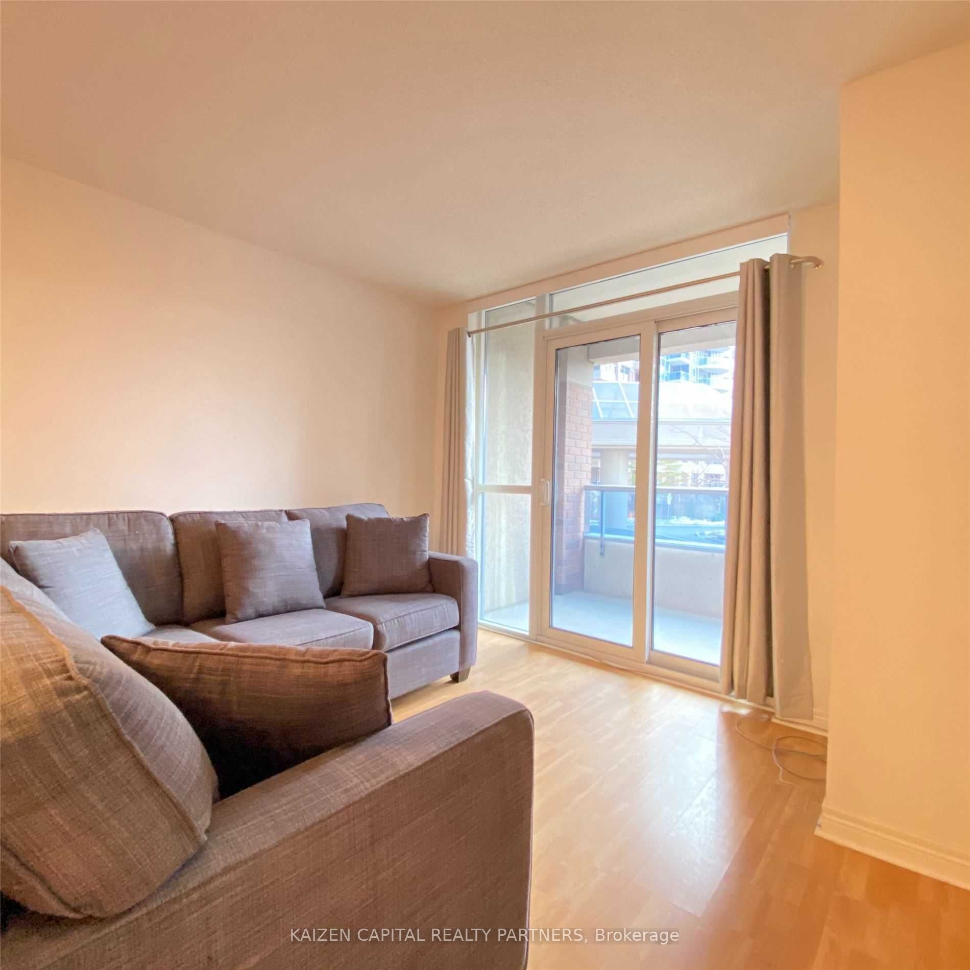 33 Cox Boulevard 231, Markham, ON L3R 8A6 photo 5