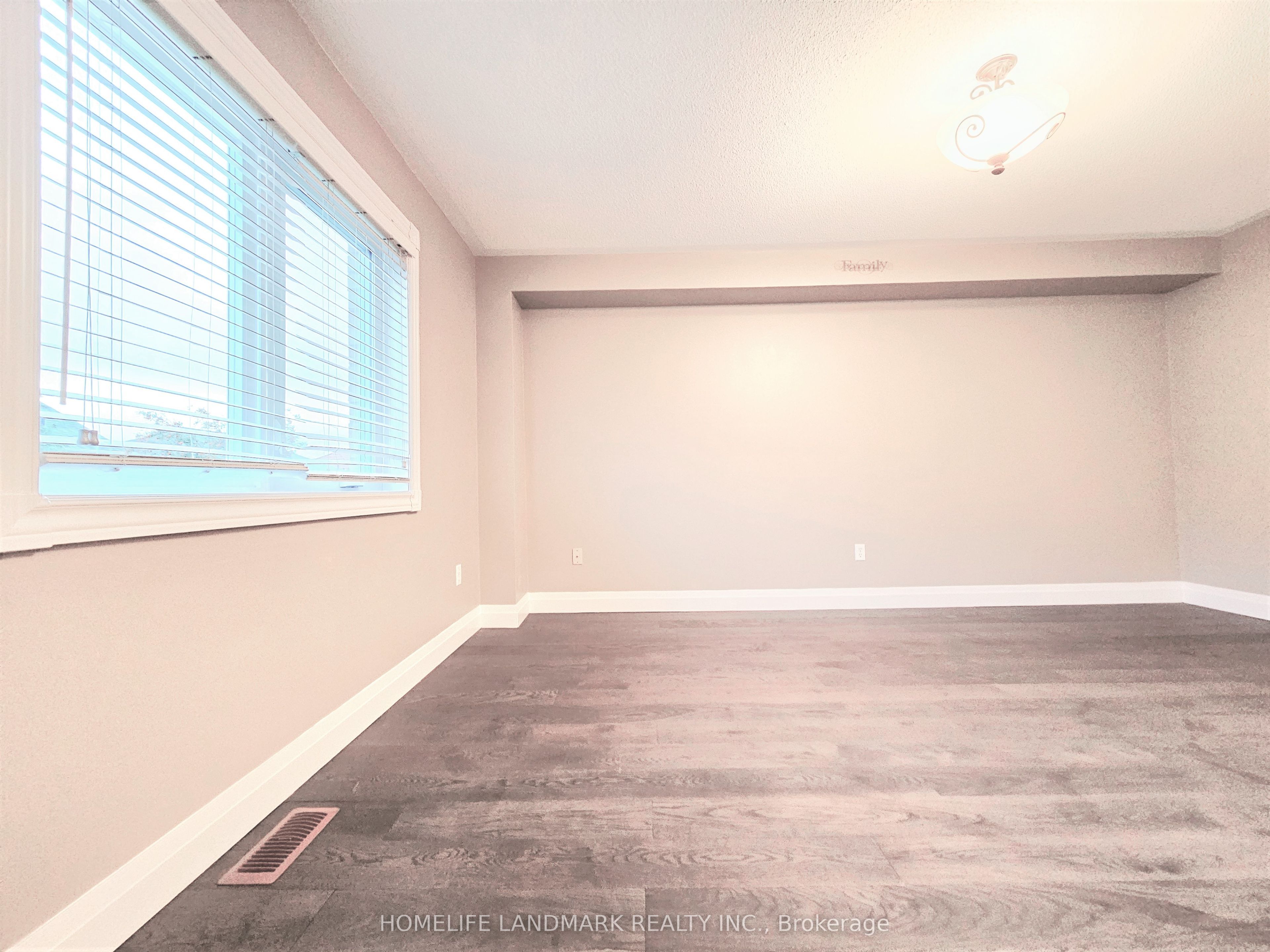 188 Wainscot Avenue, Newmarket, ON L3X 2X4 photo 5