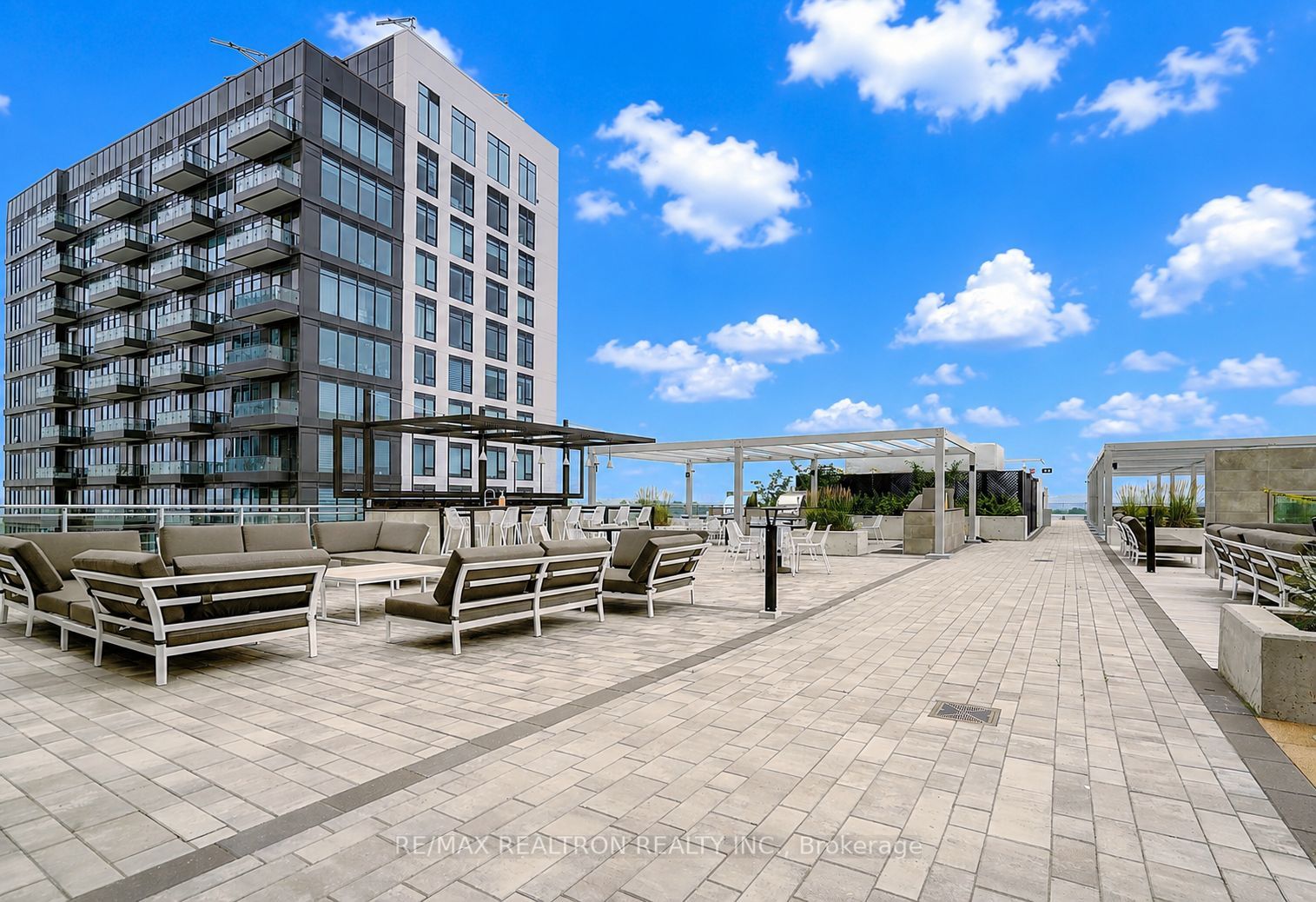 8888 Yonge Street 426, Richmond Hill, ON L4C 5V6 photo 4