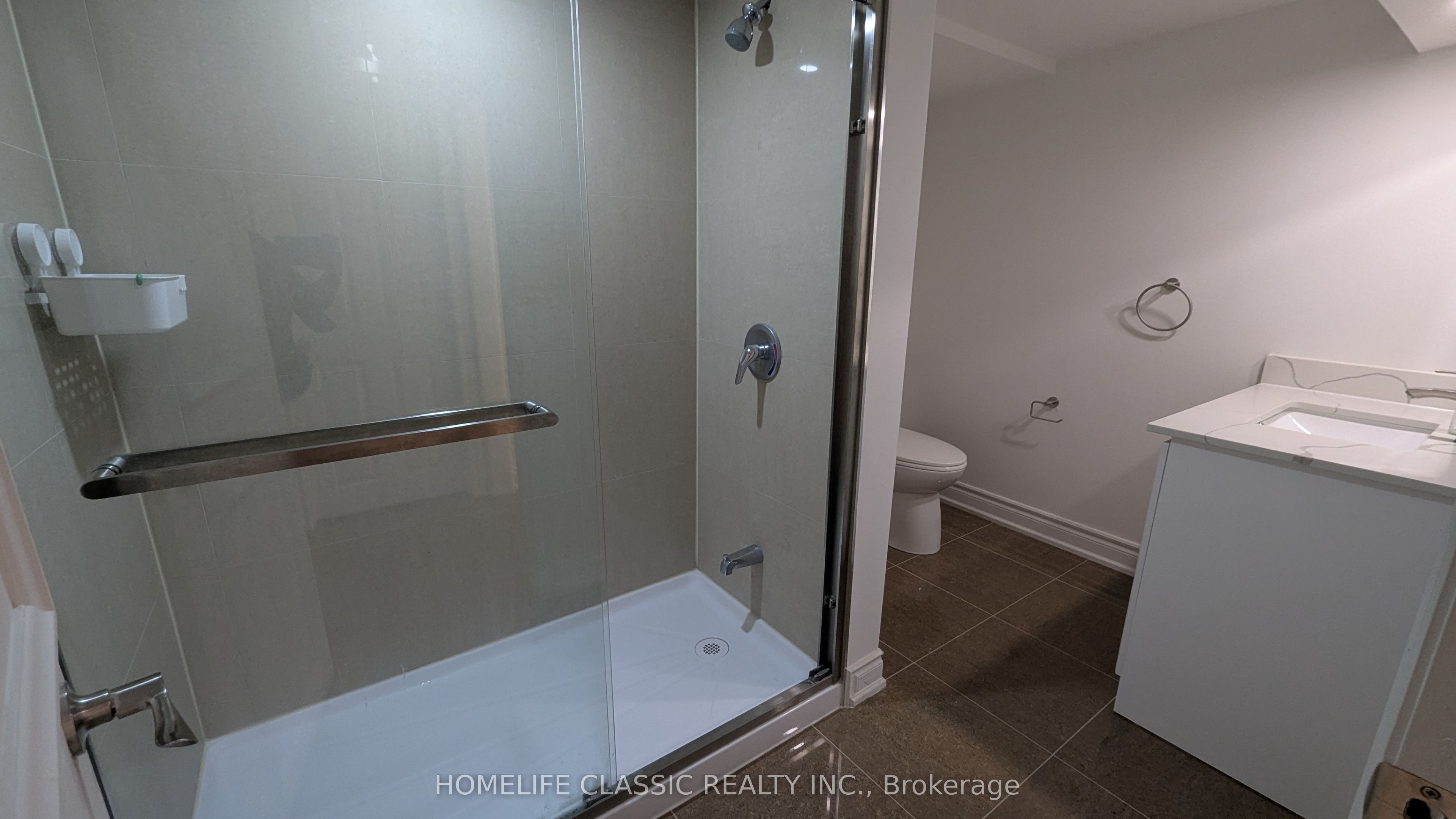 230 Alsace Road, Richmond Hill, ON L4C 2W8 photo 4