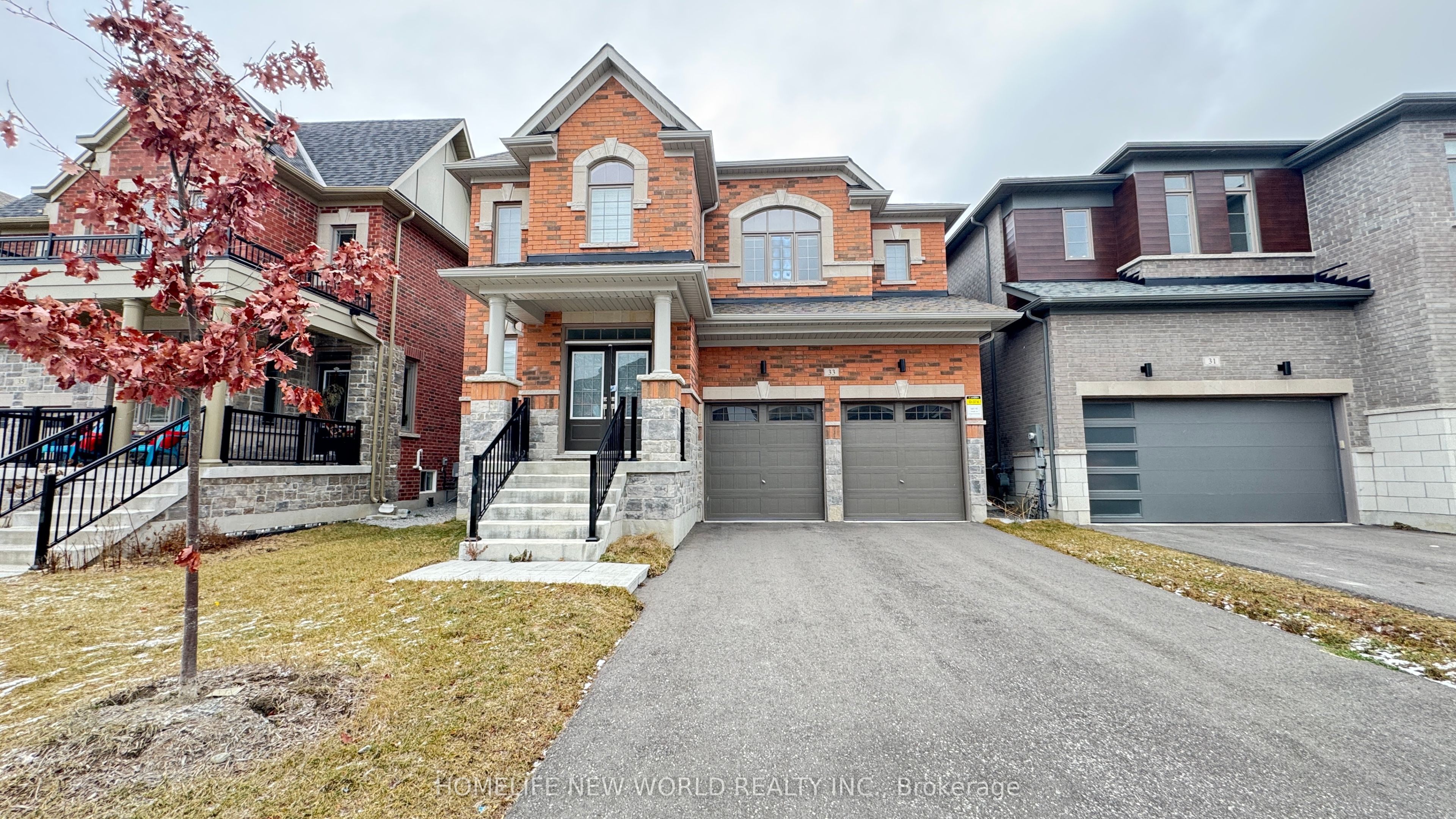 33 Marlene Johnston Drive, East Gwillimbury, ON L9N 0W7