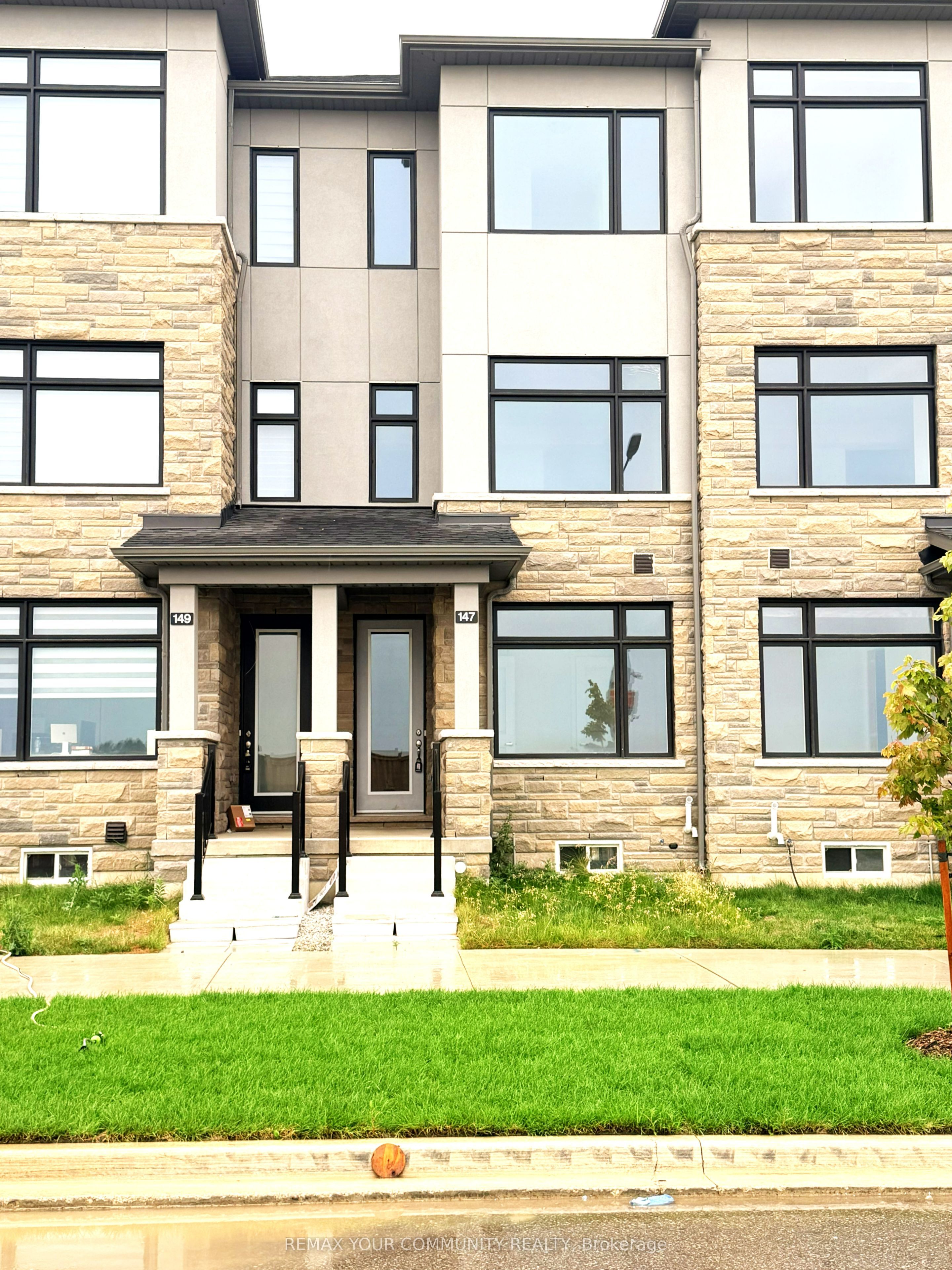 147 Berczy Green Drive, Markham, ON L6C 3P5