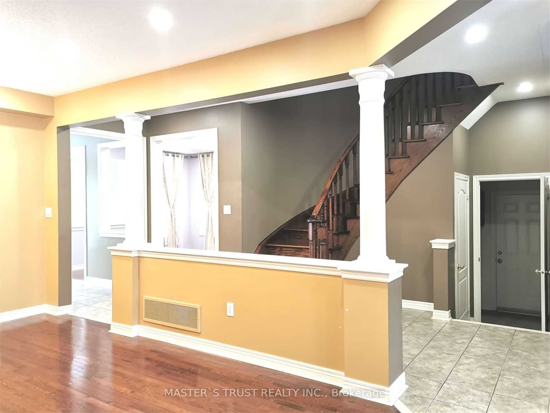 213 River Ridge Boulevard, Aurora, ON L4G 7T7 photo 5