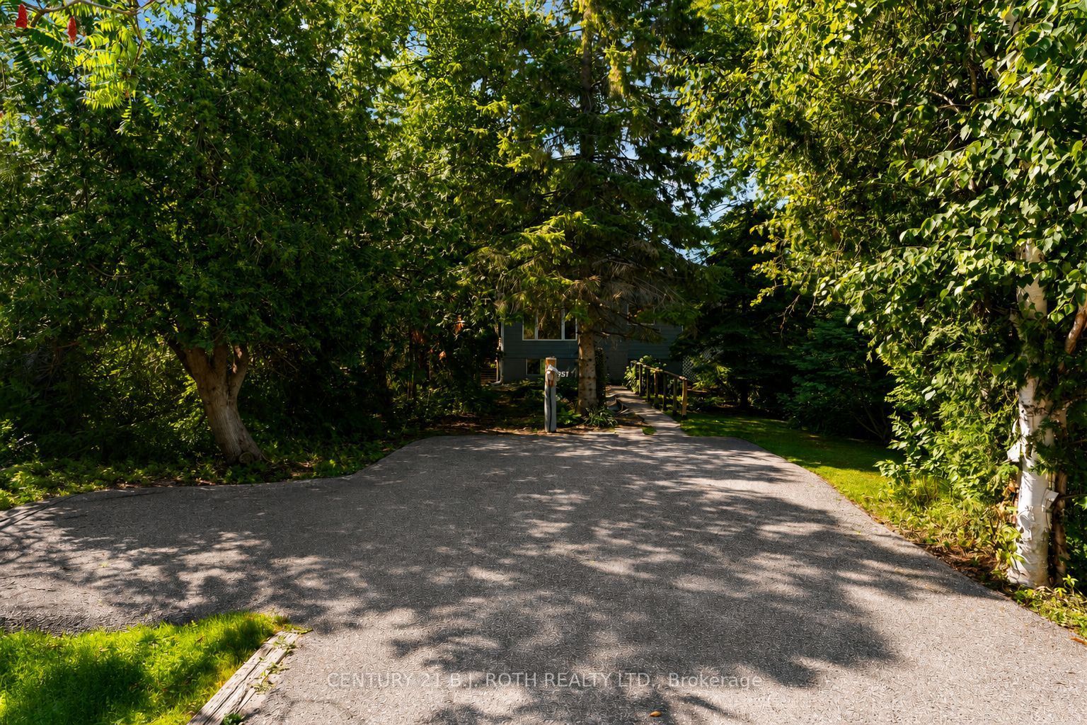 957 7th Line, Innisfil, ON L9S 4G2 photo 2