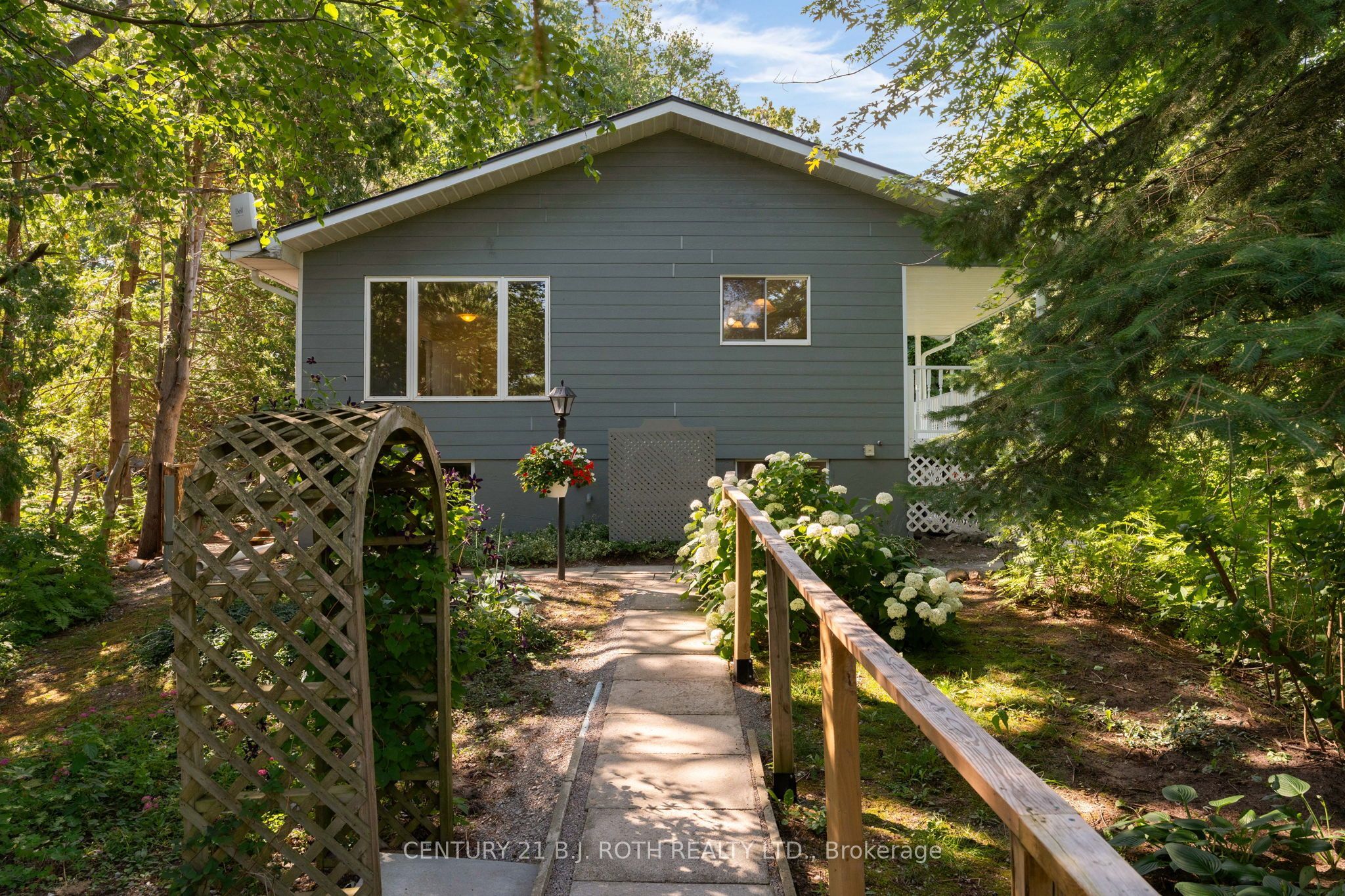 957 7th Line, Innisfil, ON L9S 4G2 photo 4