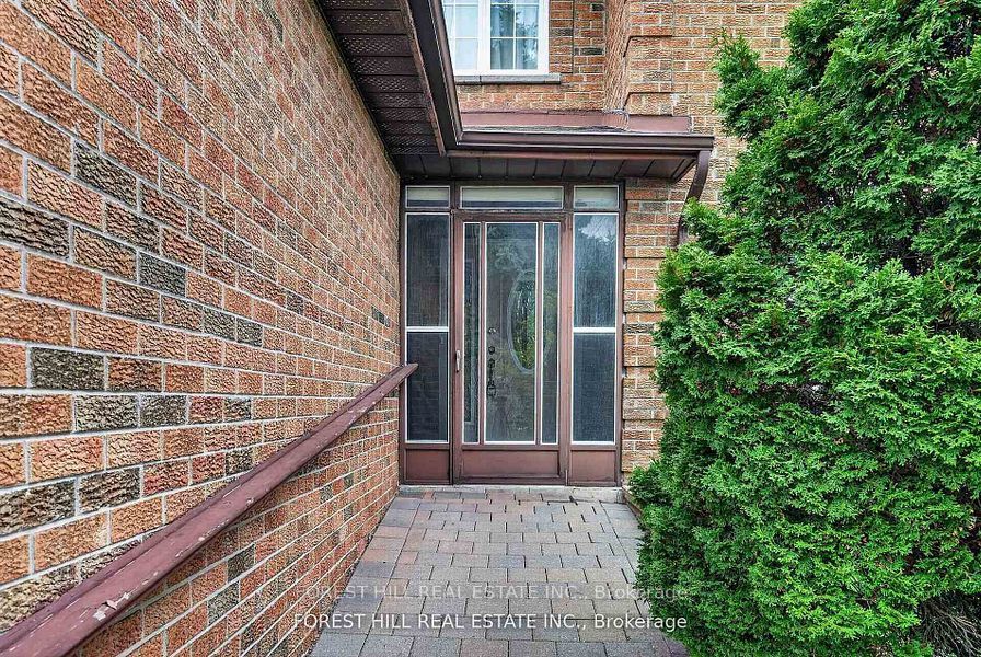 20 Elston Court, Richmond Hill, ON L4C 8A5 photo 3