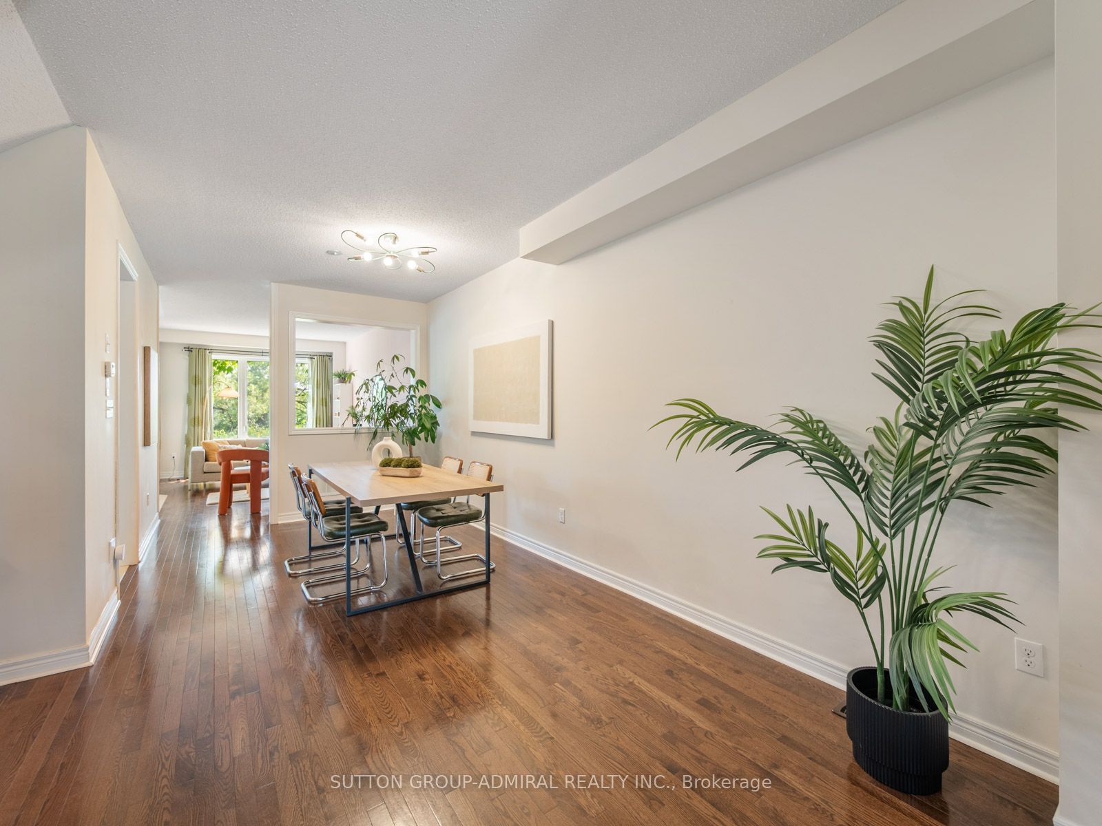 119 Walter Sinclair Court, Richmond Hill, ON L4E 0X4 photo 5