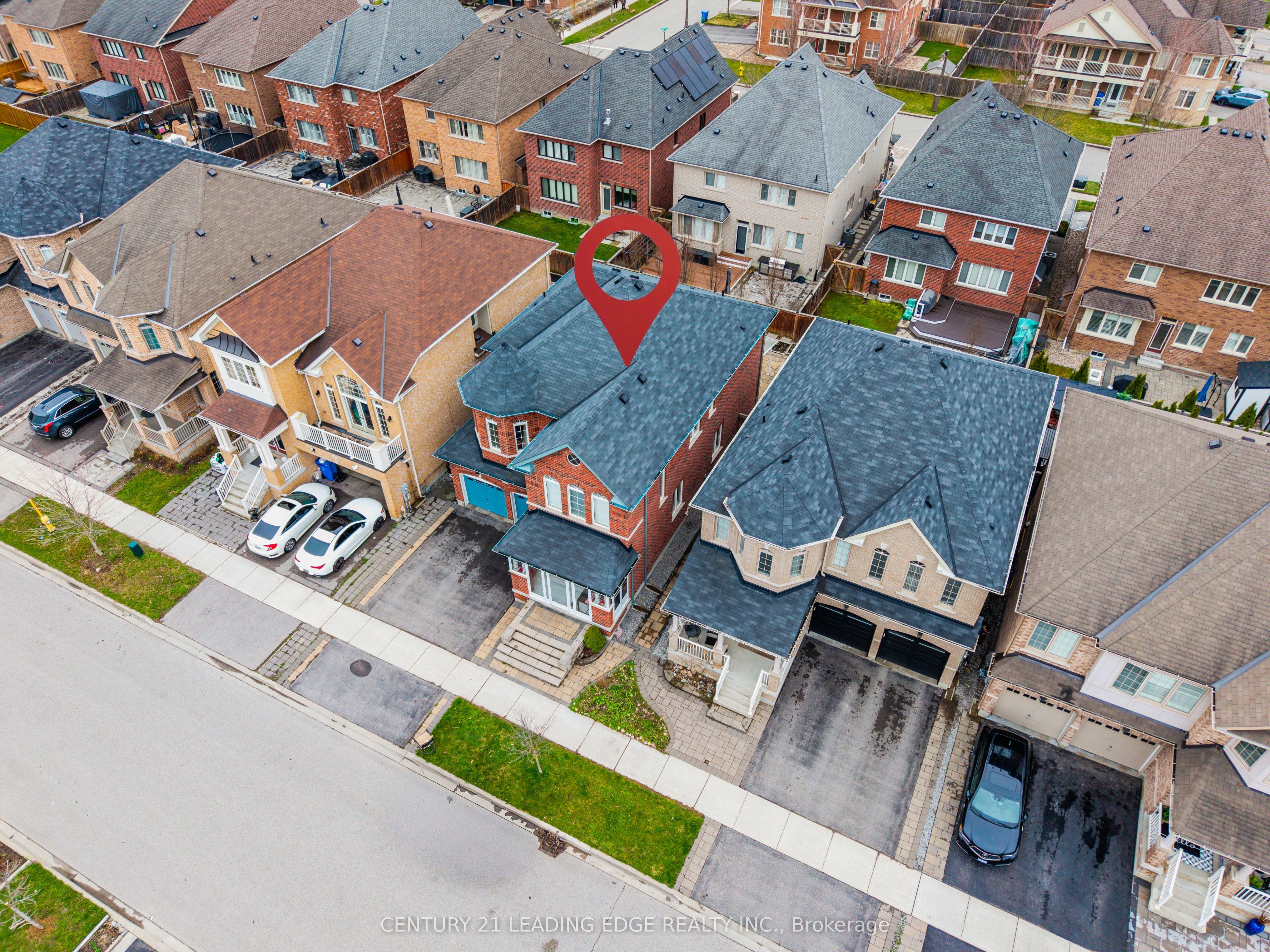 62 Creekland Avenue, Whitchurch-Stouffville, ON L4A 1X4 photo 3