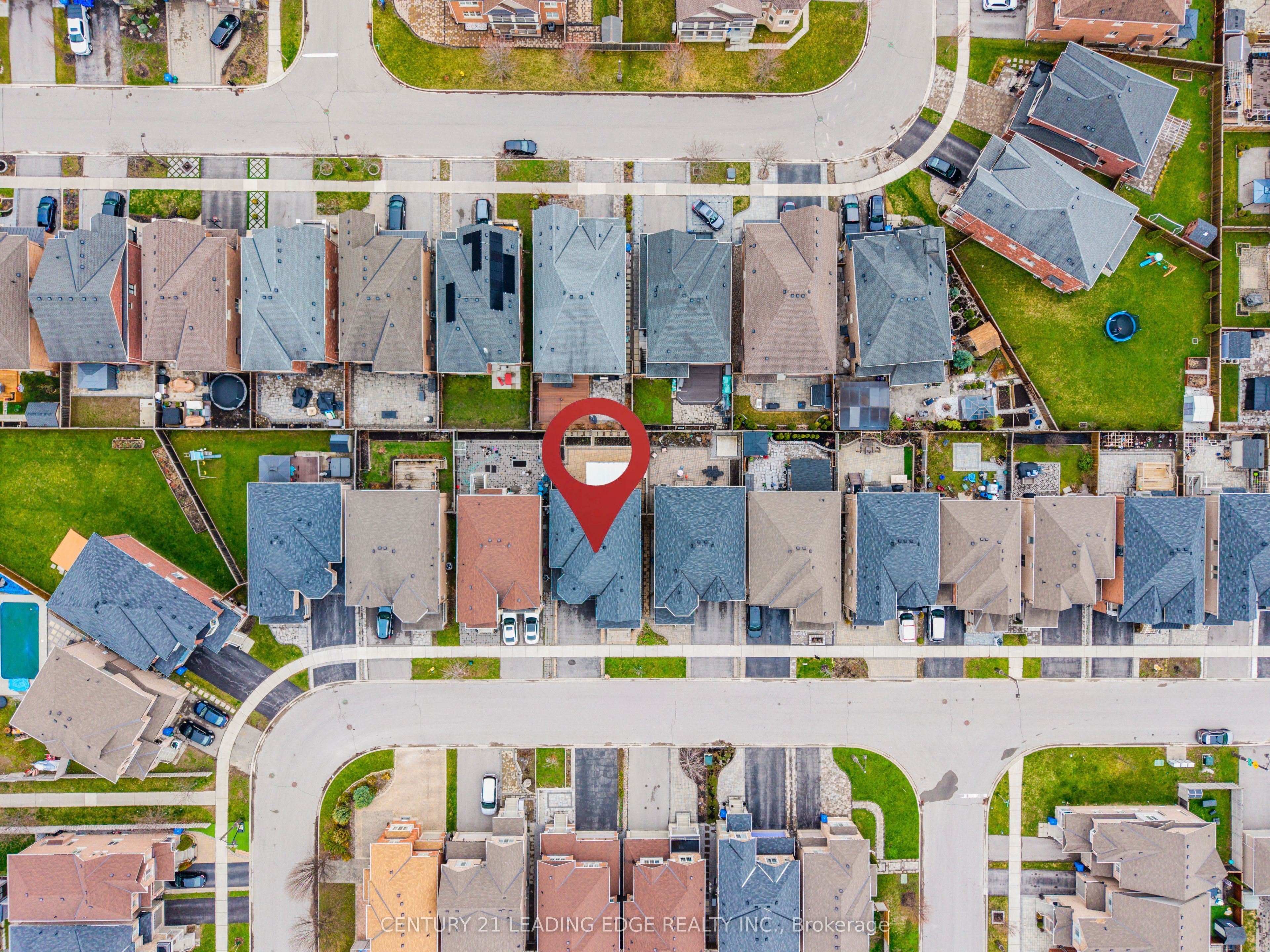 62 Creekland Avenue, Whitchurch-Stouffville, ON L4A 1X4 photo 4
