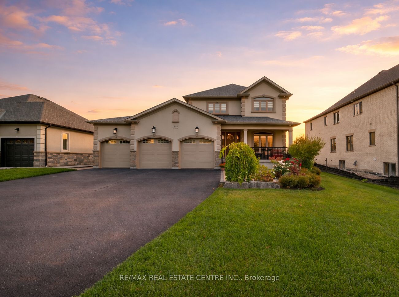 303 Sunnybrae Avenue, Innisfil, ON L9S 1E5