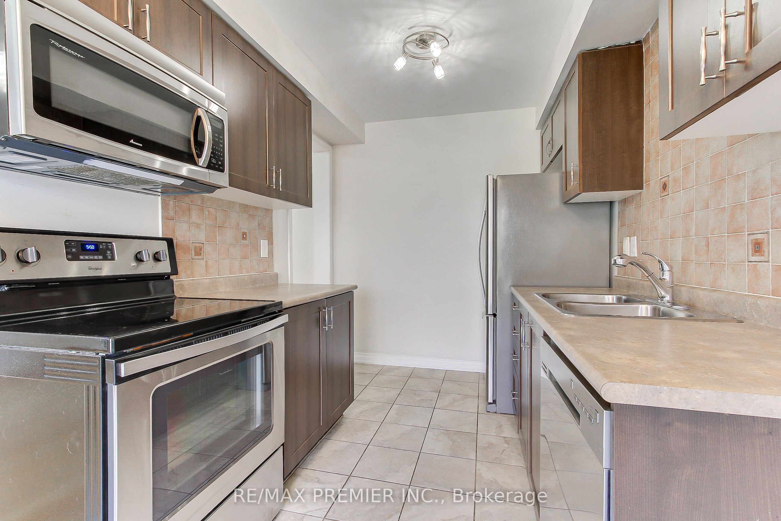 1505 Rankin Way, Innisfil, ON L9S 0C6 photo 4