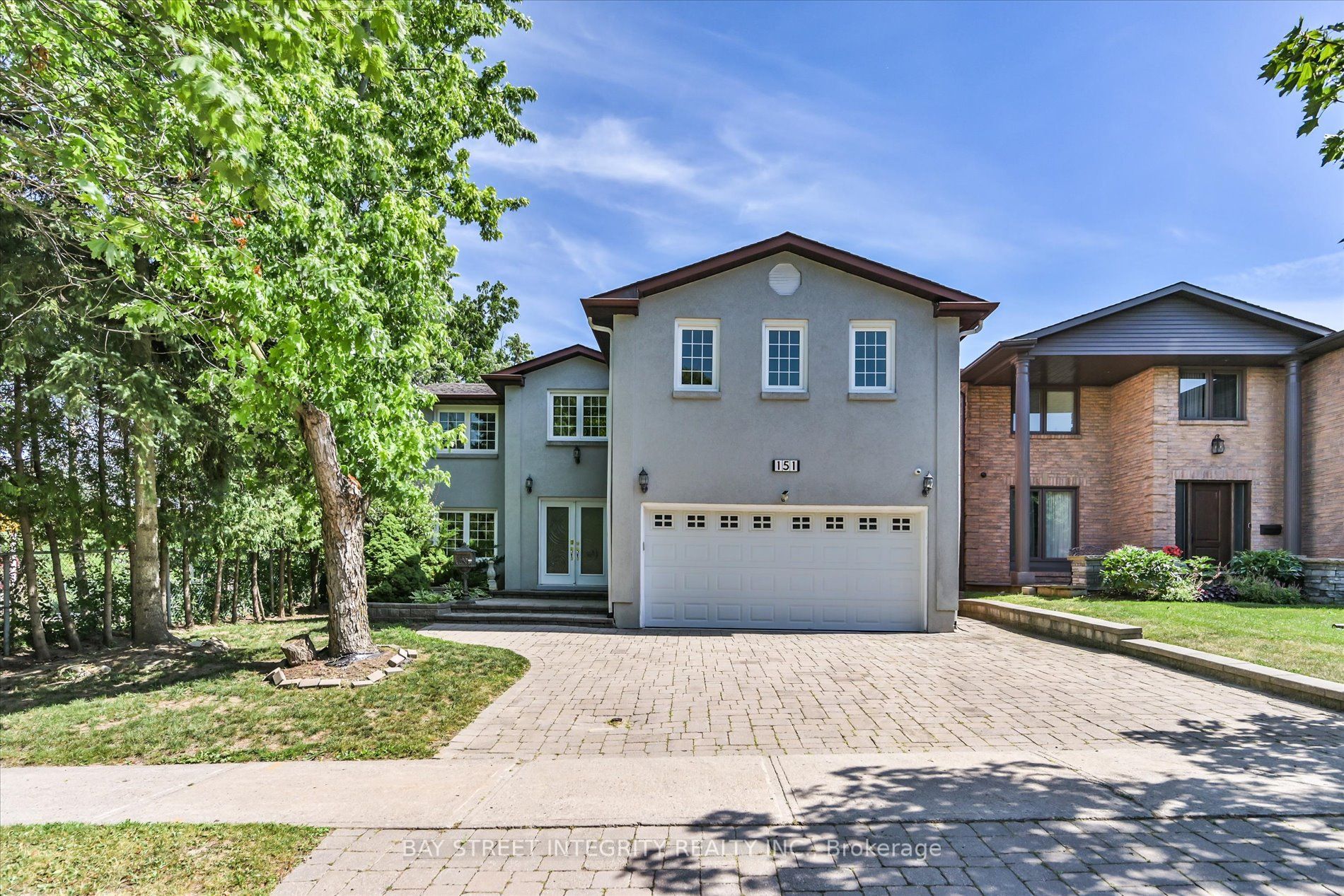 151 Old Surrey Lane, Richmond Hill, ON L4C 6R9 photo 2