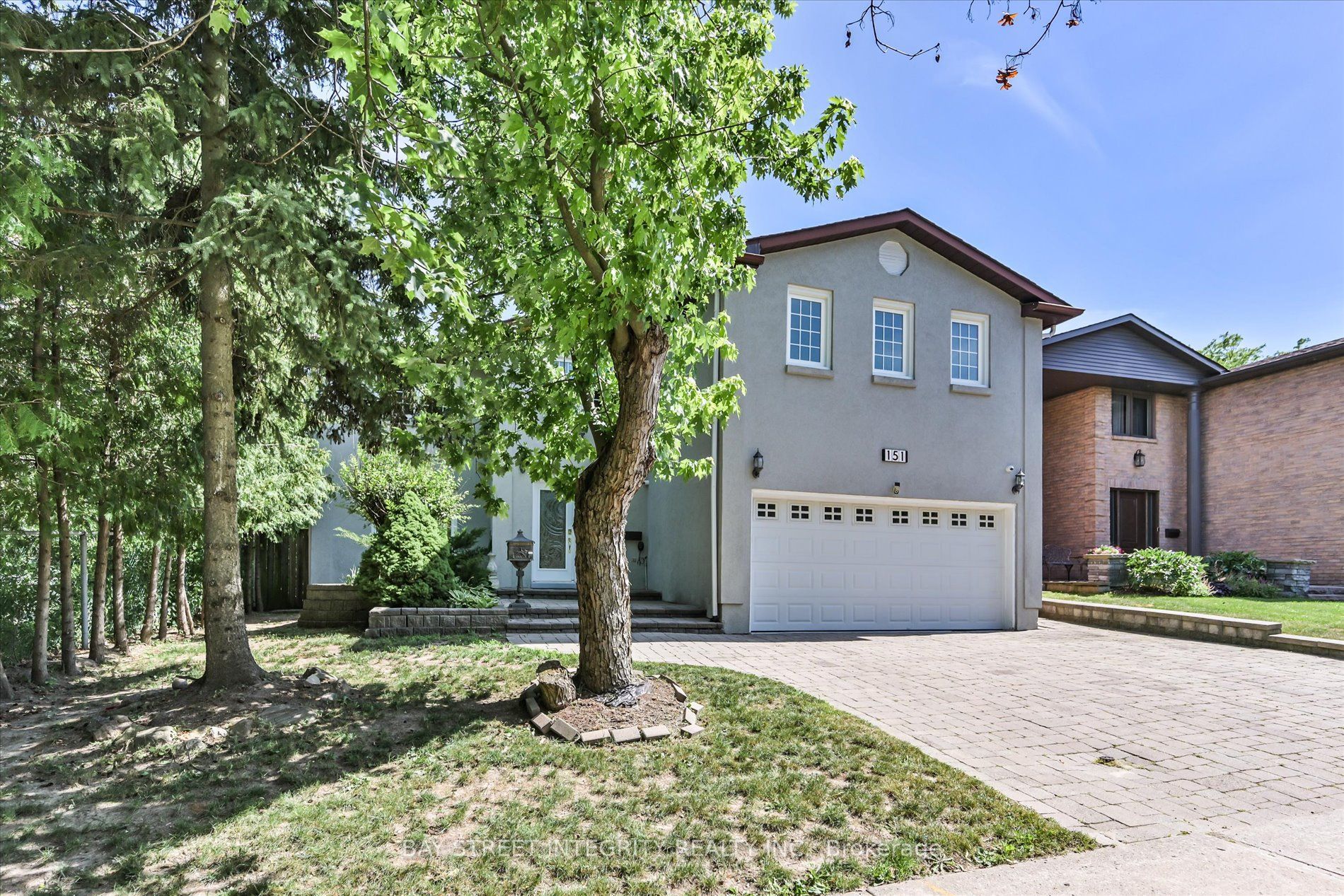 151 Old Surrey Lane, Richmond Hill, ON L4C 6R9 photo 4