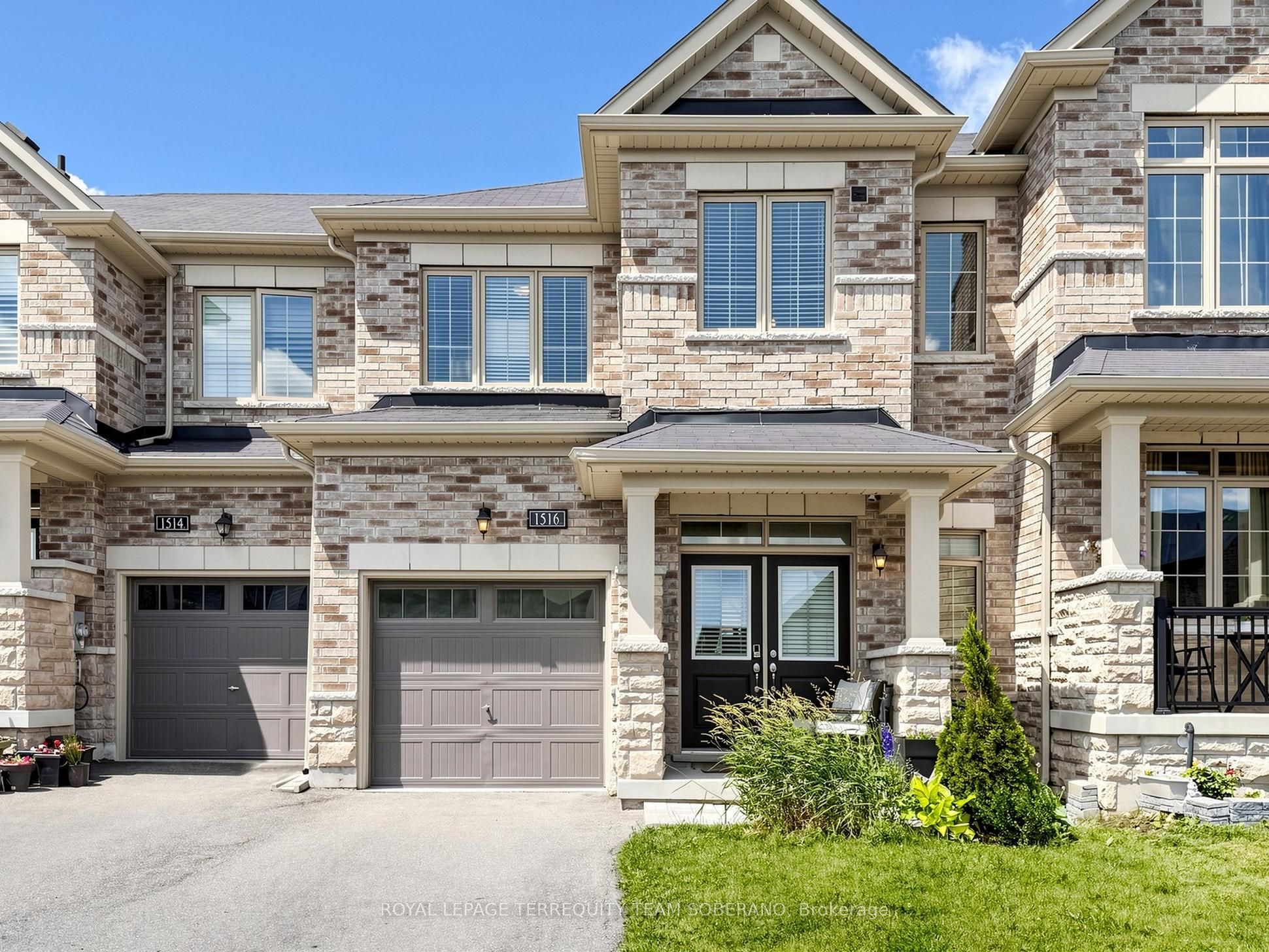 1516 Farrow Crescent, Innisfil, ON L9S 0L6 photo 2