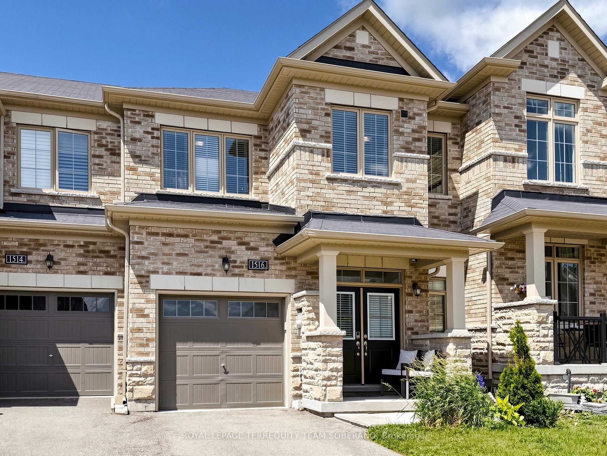 1516 Farrow Crescent, Innisfil, ON L9S 0L6 photo 4