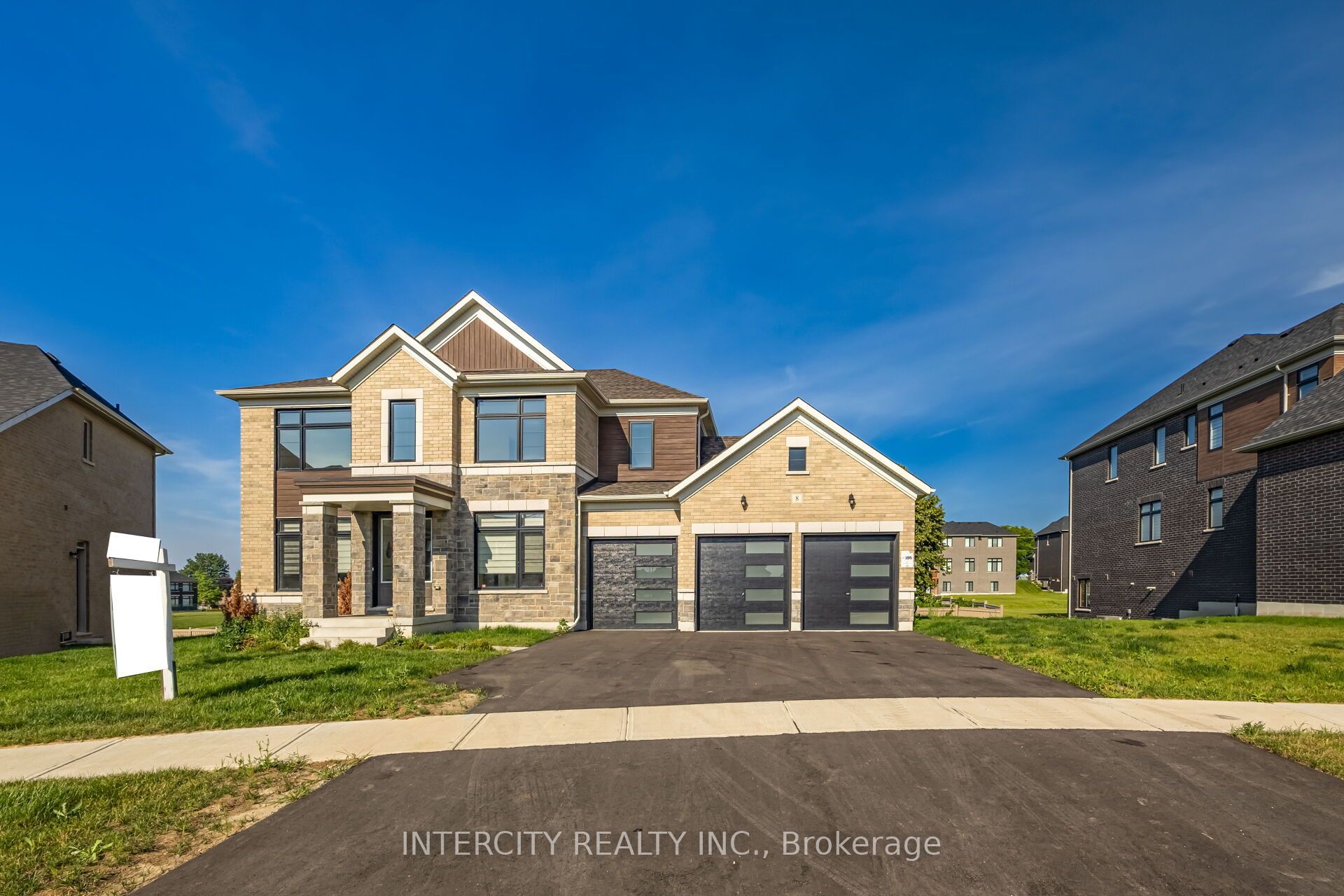 8 Elderberry Way, Adjala-Tosorontio, ON L0G 1W0 photo 3