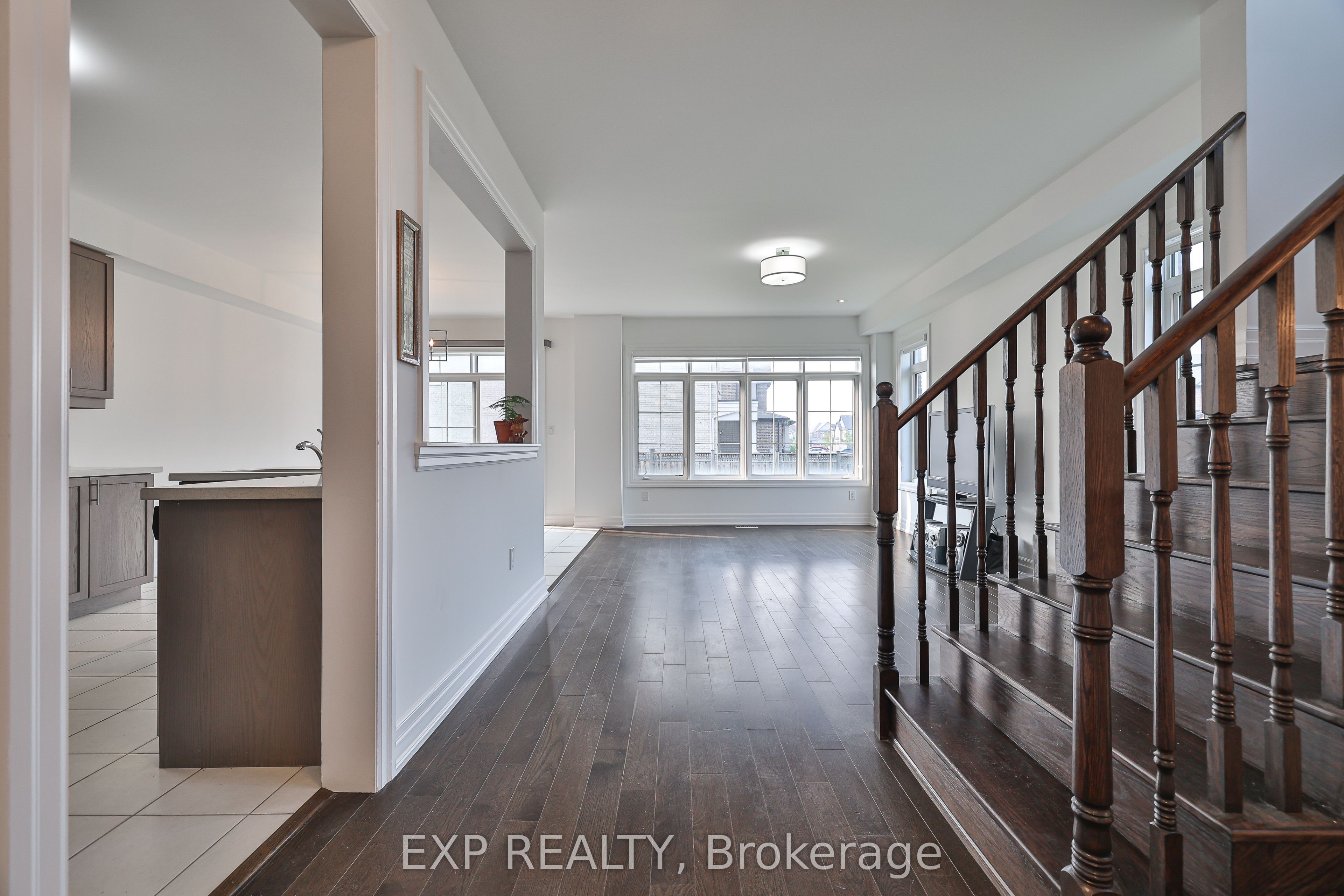 1487 Farrow Cres Crescent, Innisfil, ON L9S 0L6 photo 5