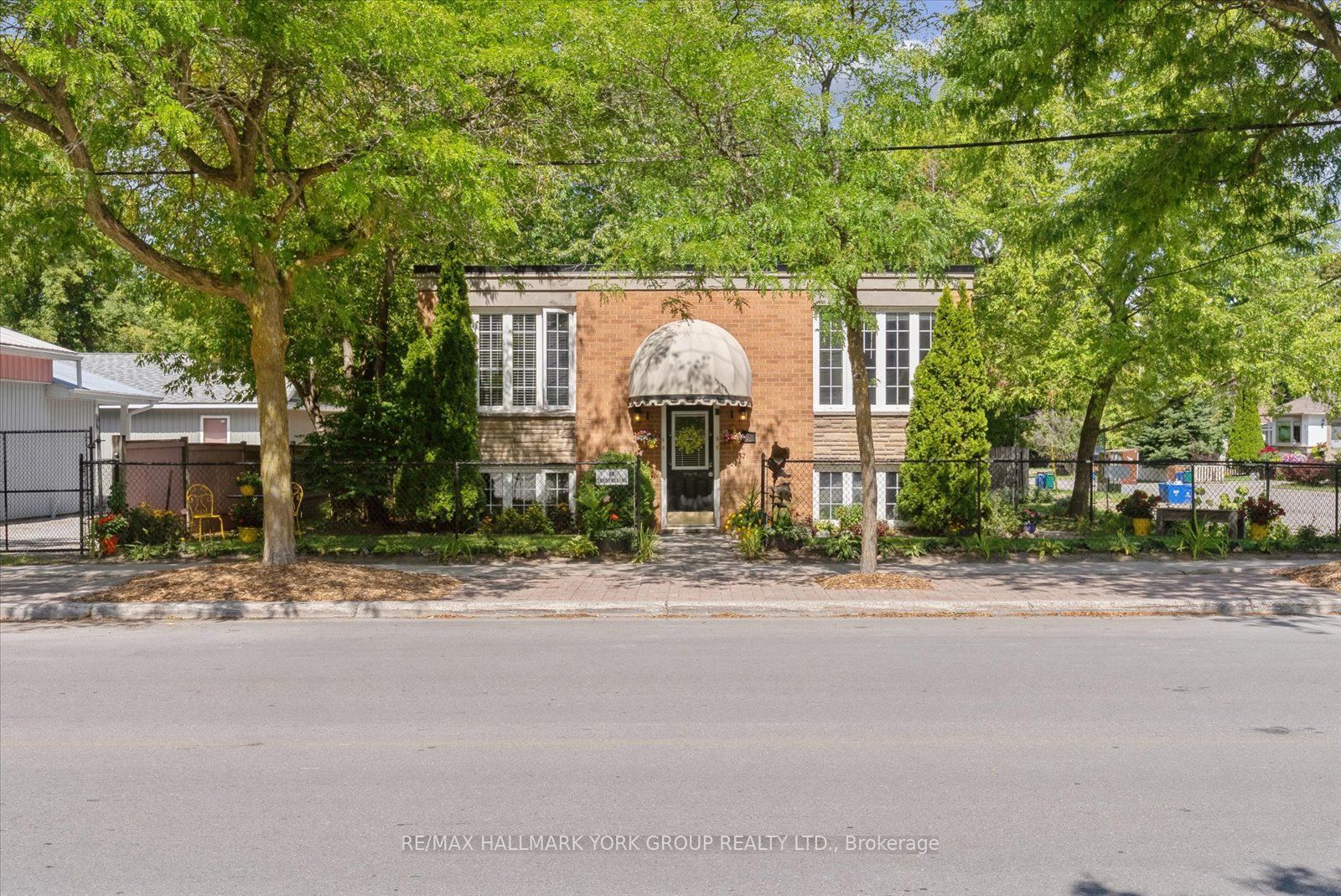 948 Lake Drive E, Georgina, ON L0E 1L0 photo 5