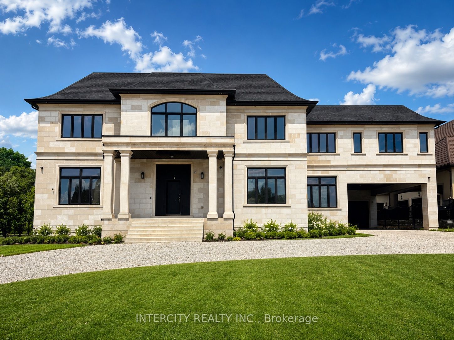 16 Creedmore Court, Vaughan, ON L4H 4E5