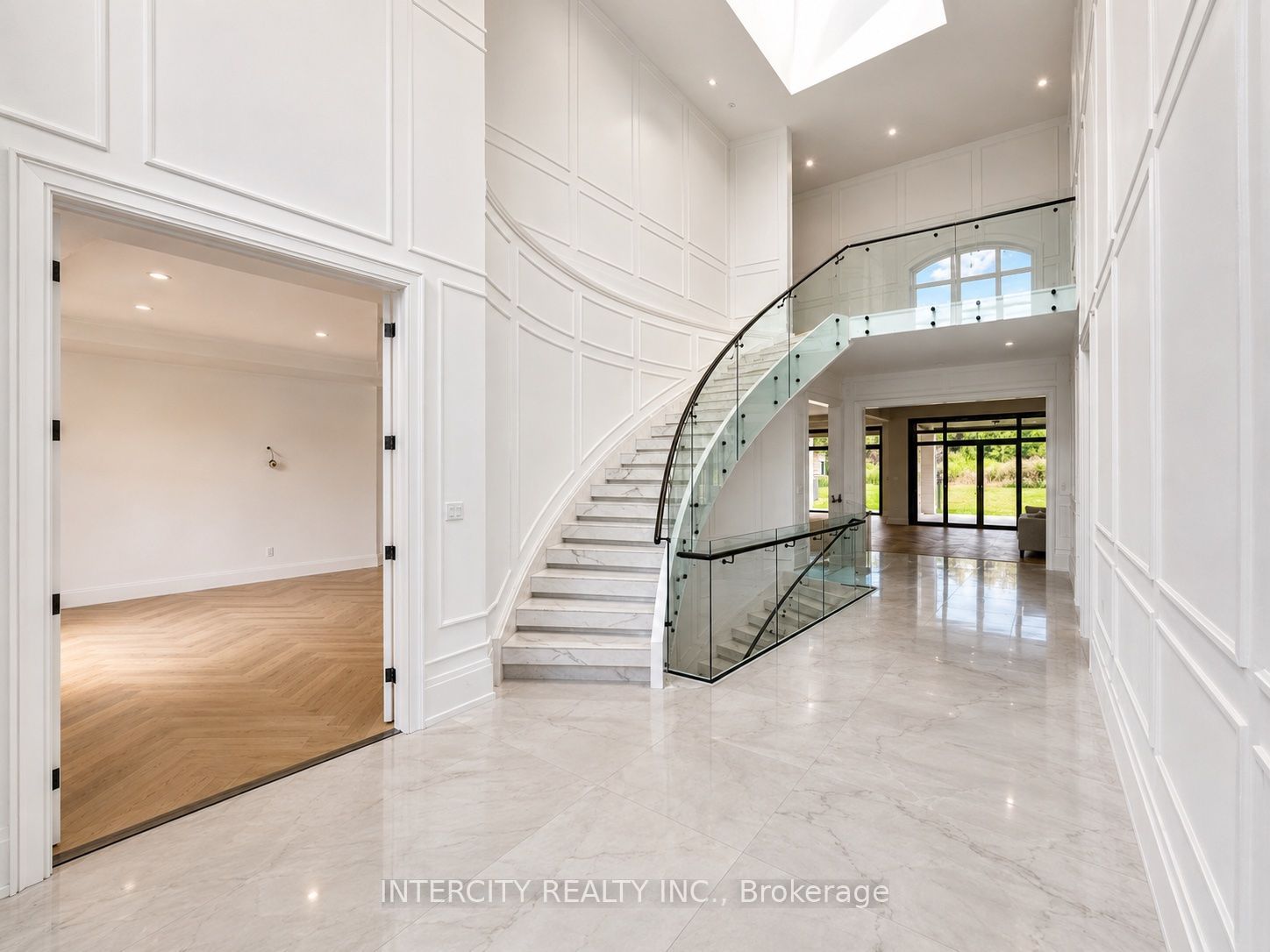16 Creedmore Court, Vaughan, ON L4H 4E5 photo 4