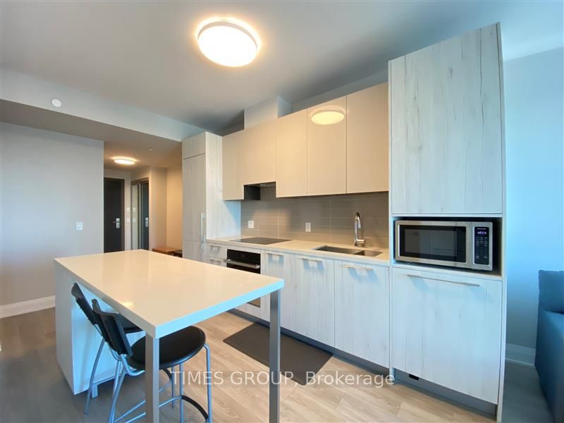18 Water Walk Drive 1202, Markham, ON L3R 6L5 photo 3
