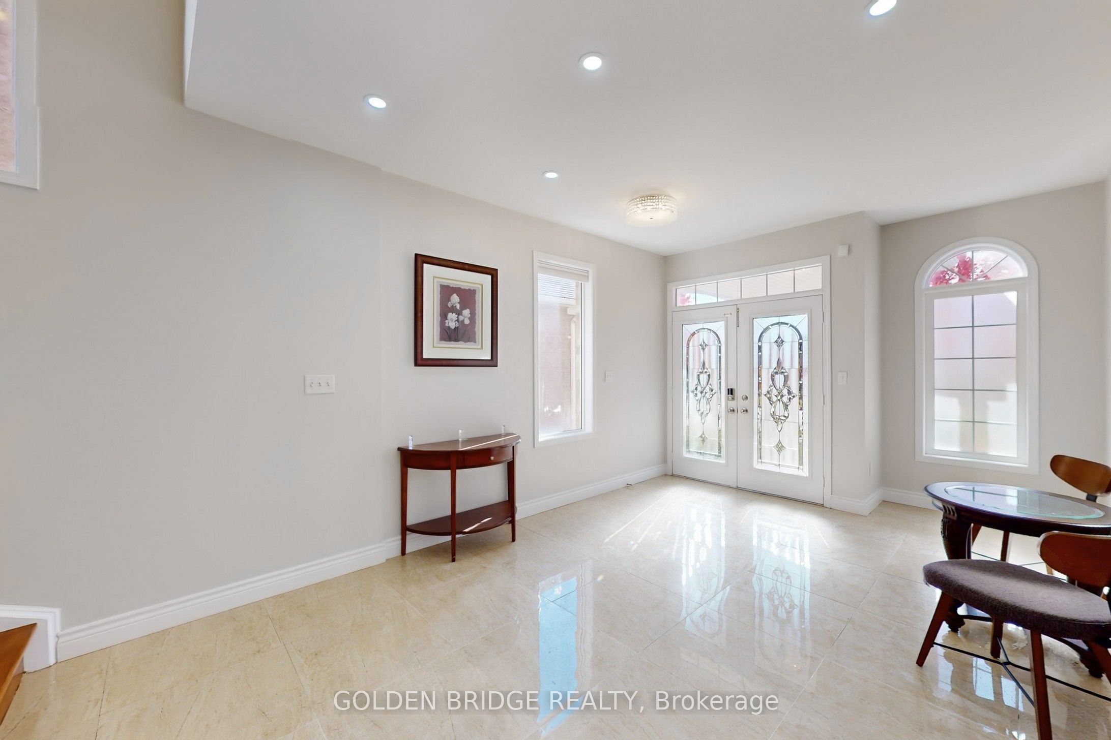 158 Worthington Avenue, Richmond Hill, ON L4E 4N7 photo 3