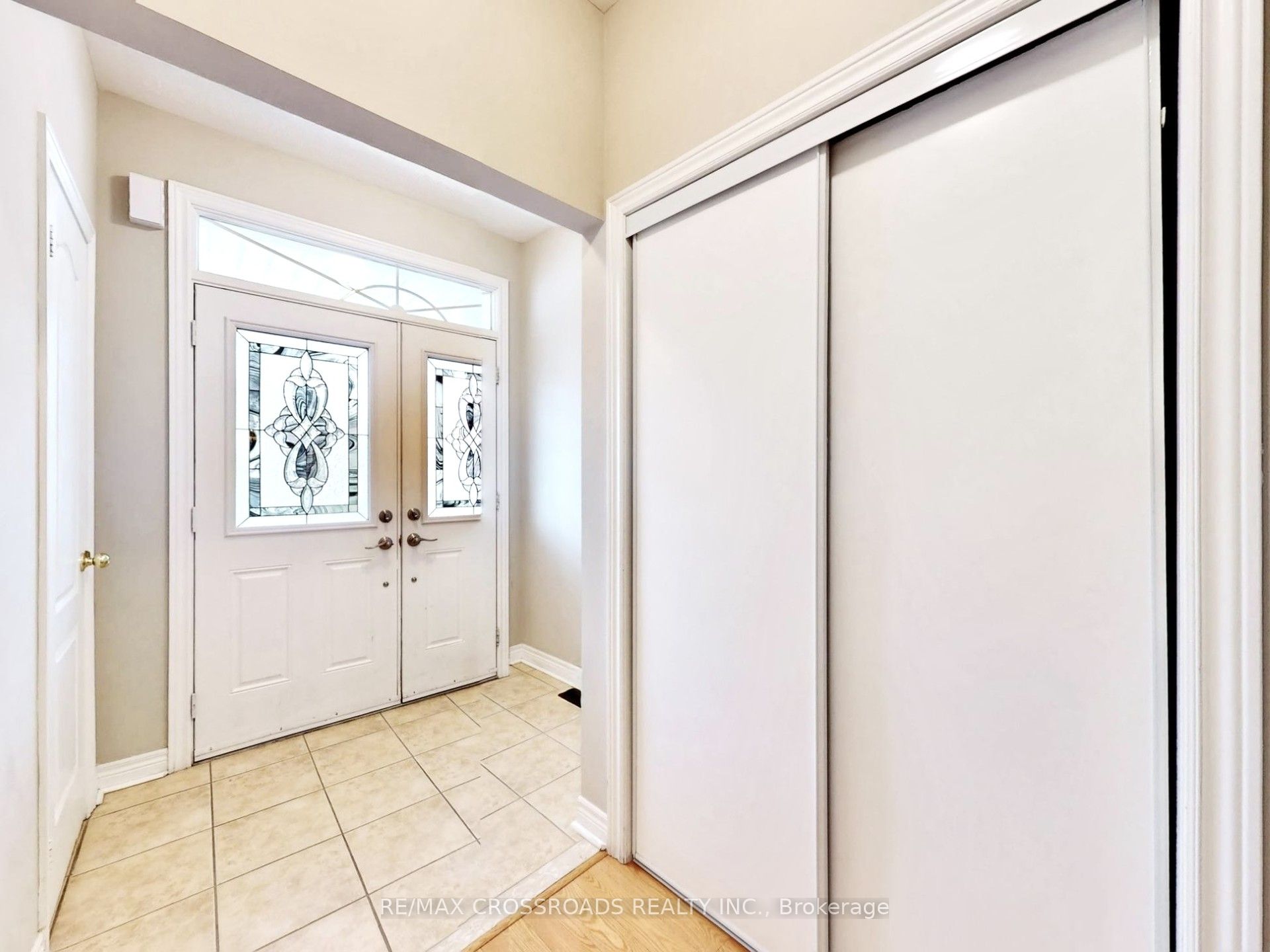 39 Pantano Drive, Vaughan, ON L4J 0A9 photo 4