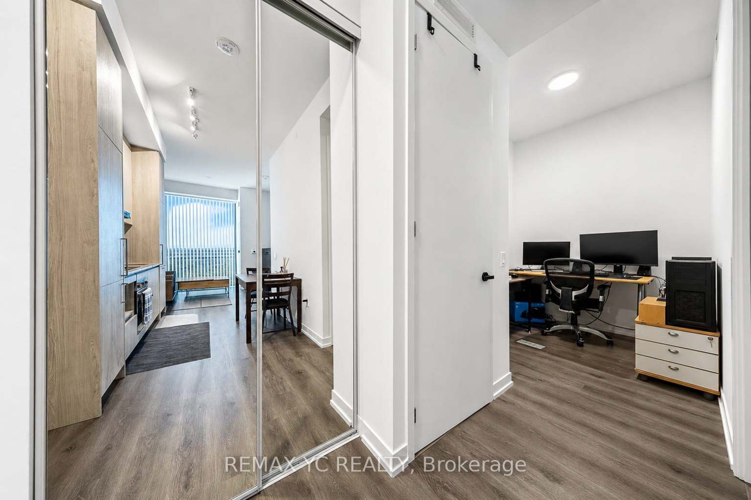 225 Commerce Street 4708, Vaughan, ON L4K 0R1 photo 3