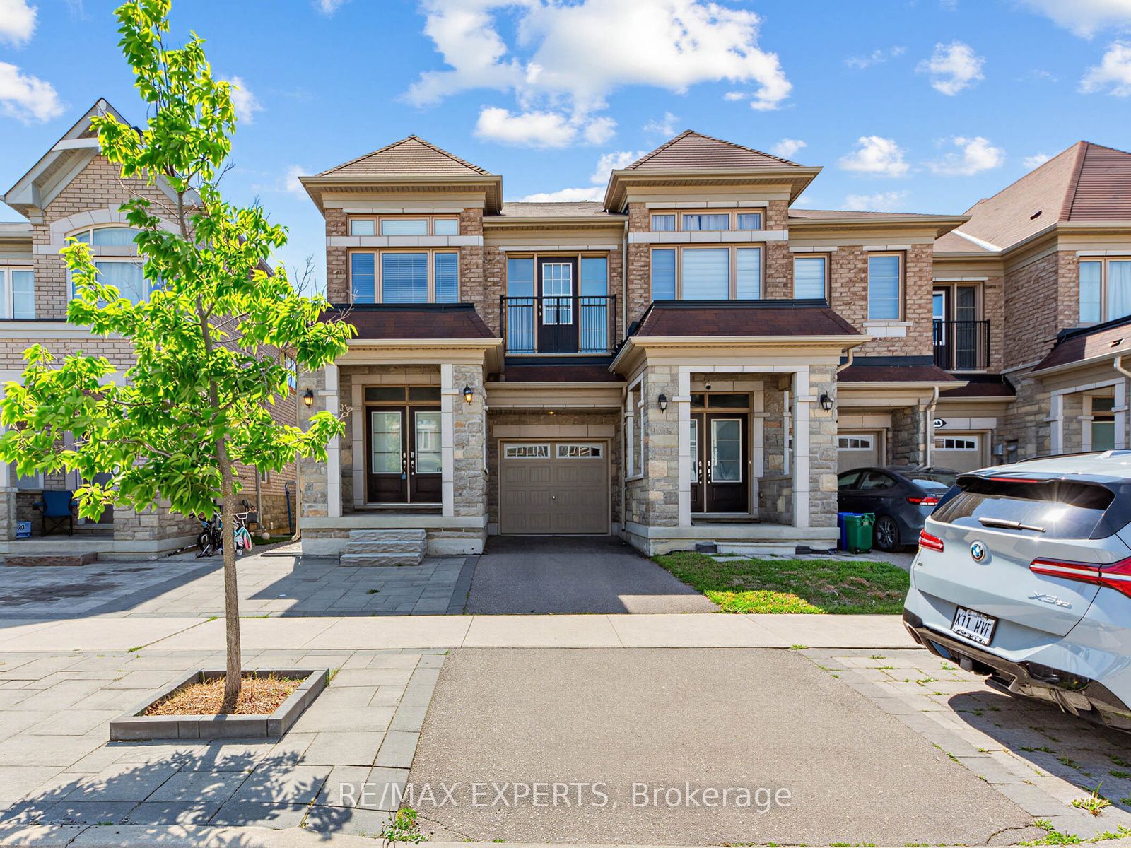 52 Vedette Way, Vaughan, ON L4H 4K2 photo 2