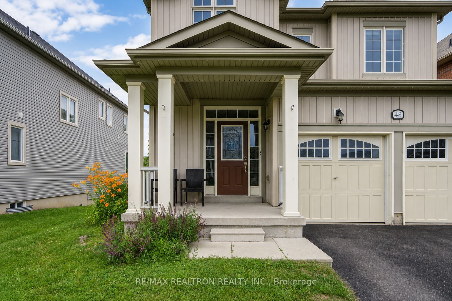 48 Robert Wilson Crescent, Georgina, ON L4P 4P1 photo 2