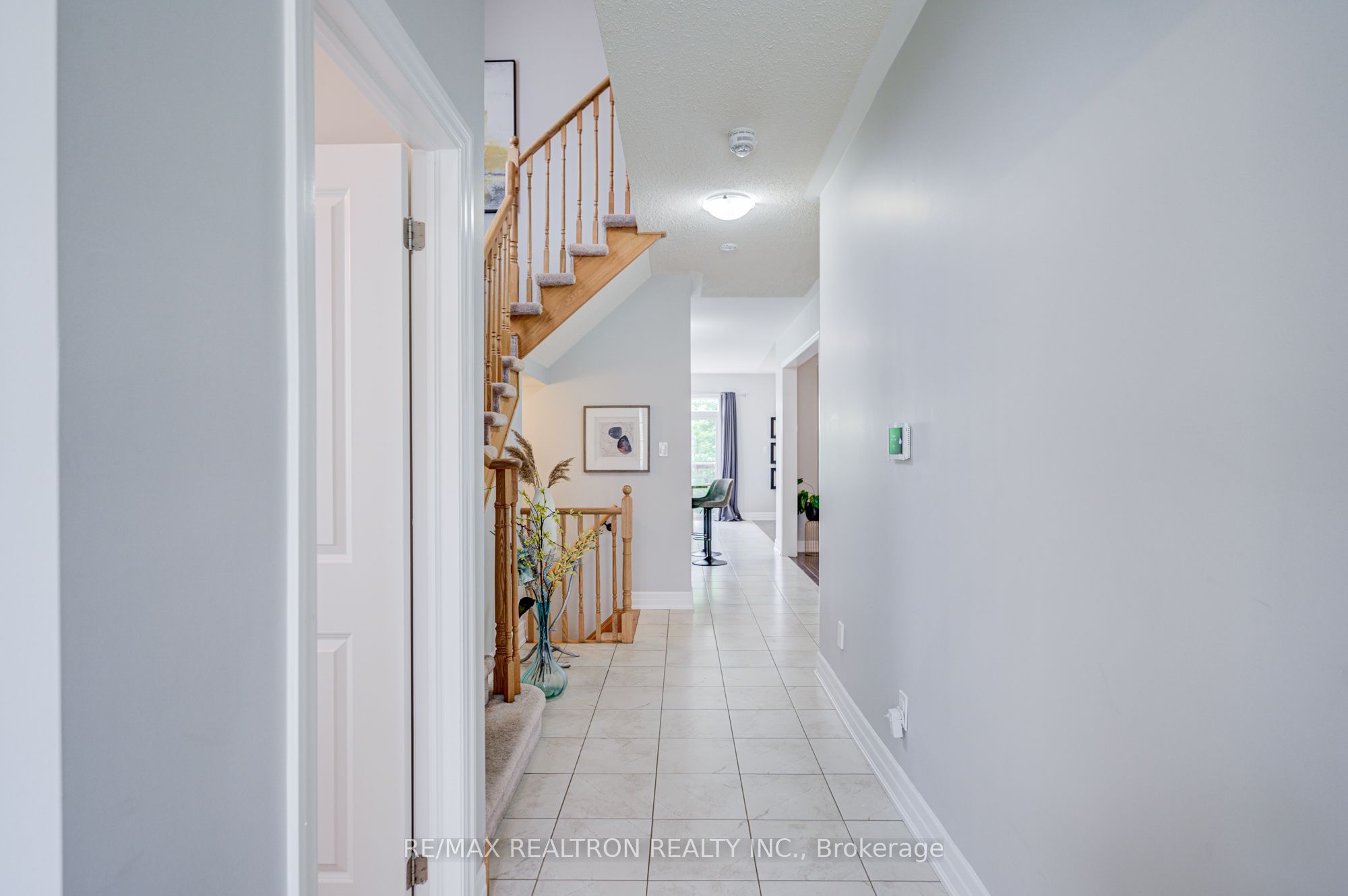 48 Robert Wilson Crescent, Georgina, ON L4P 4P1 photo 5