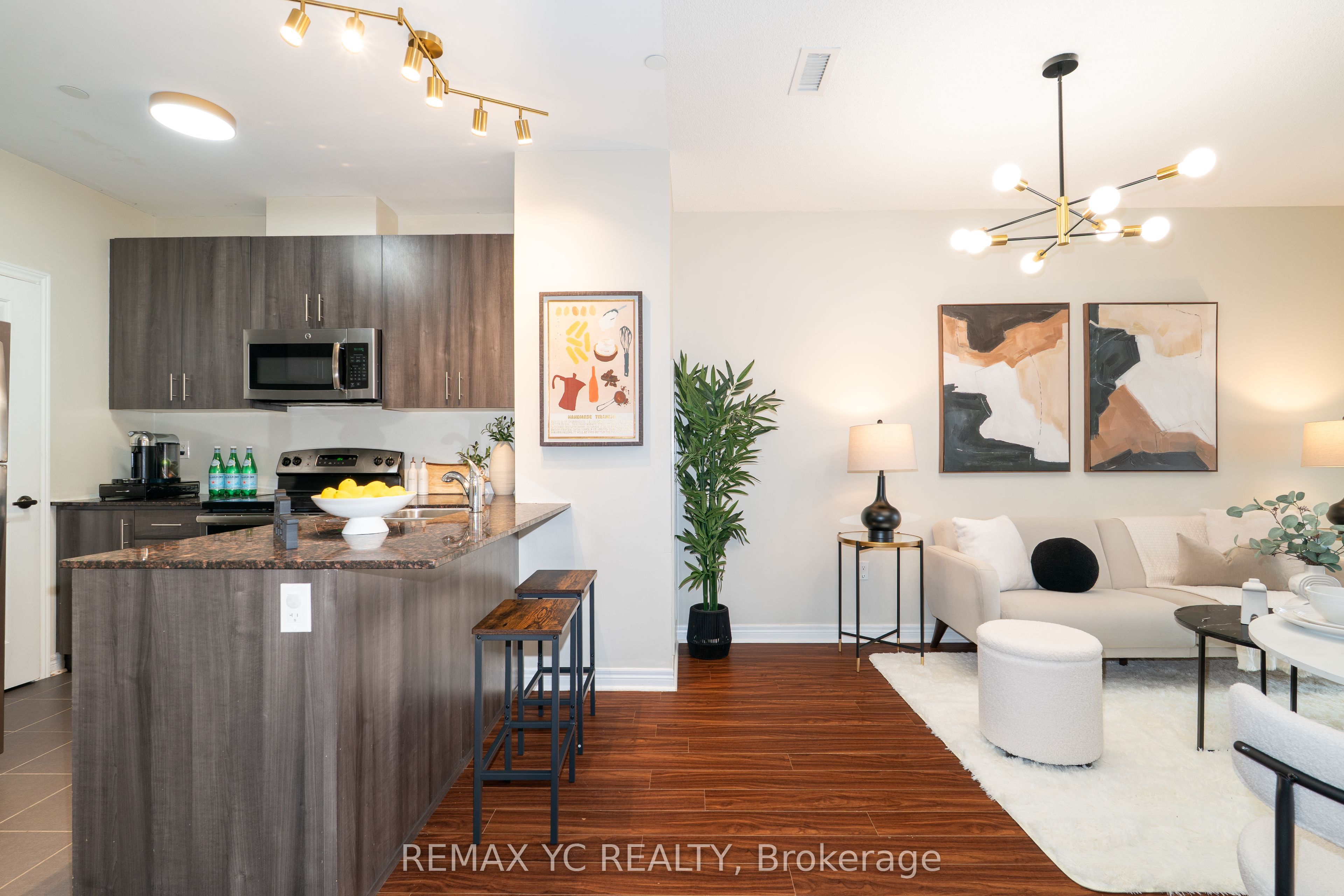 7768 Kennedy Road 102, Markham, ON L3R 5K1 photo 3