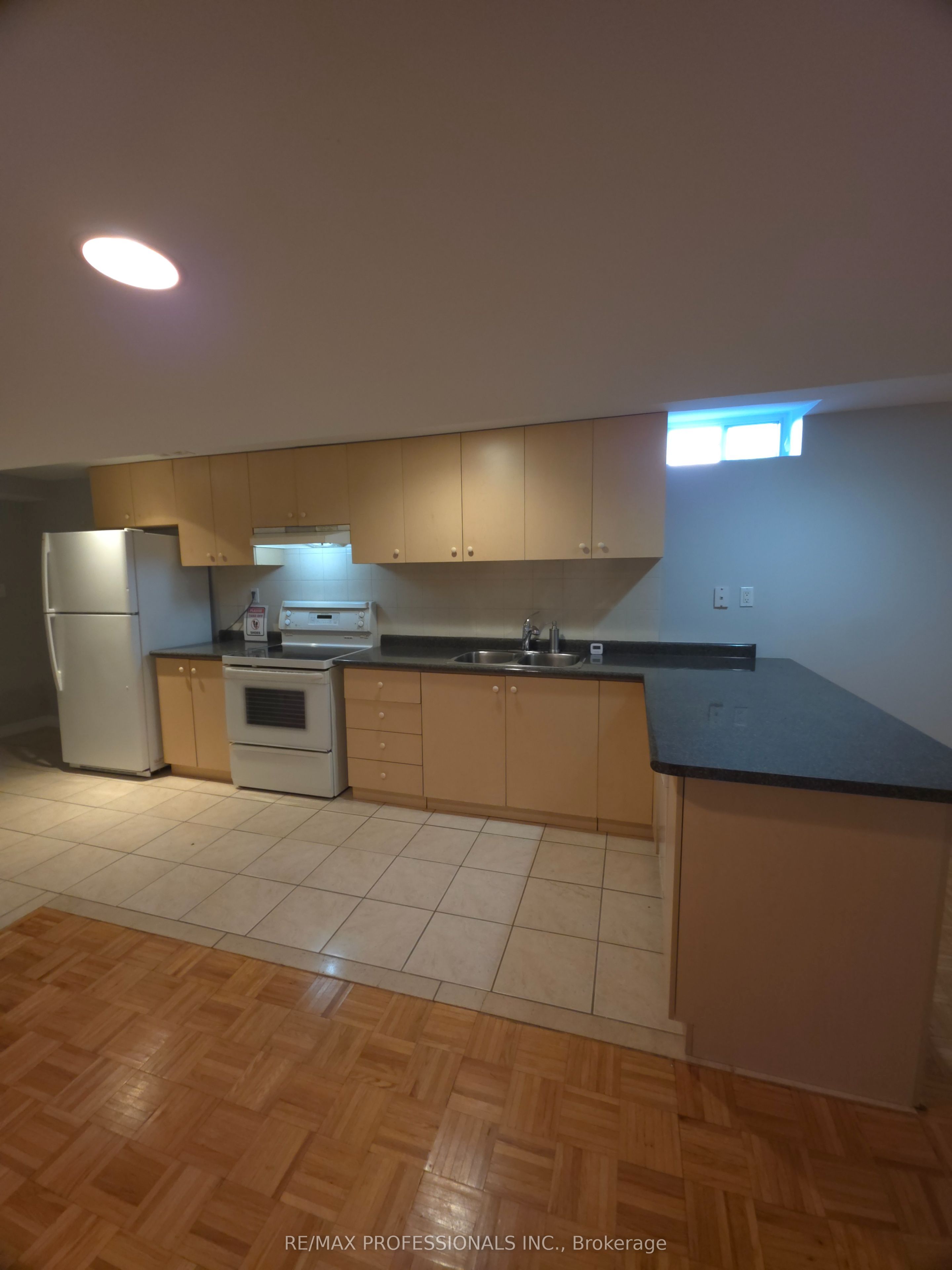 13 Beechgrove Crescent Bsmt, Markham, ON L3R 4Z1 photo 5