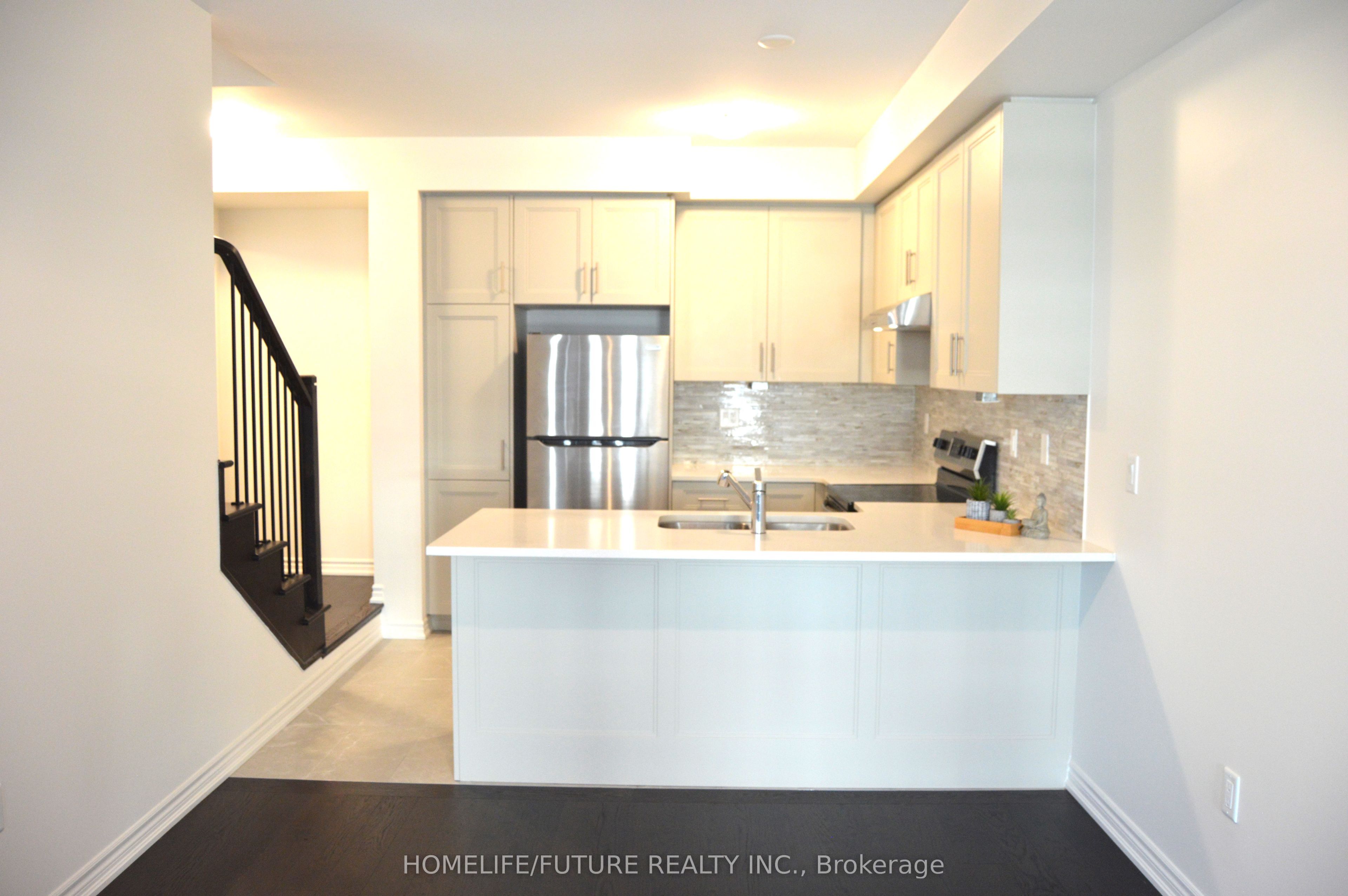 25 Mel Irving Drive, Bradford West Gwillimbury, ON L0E 1N0 photo 4