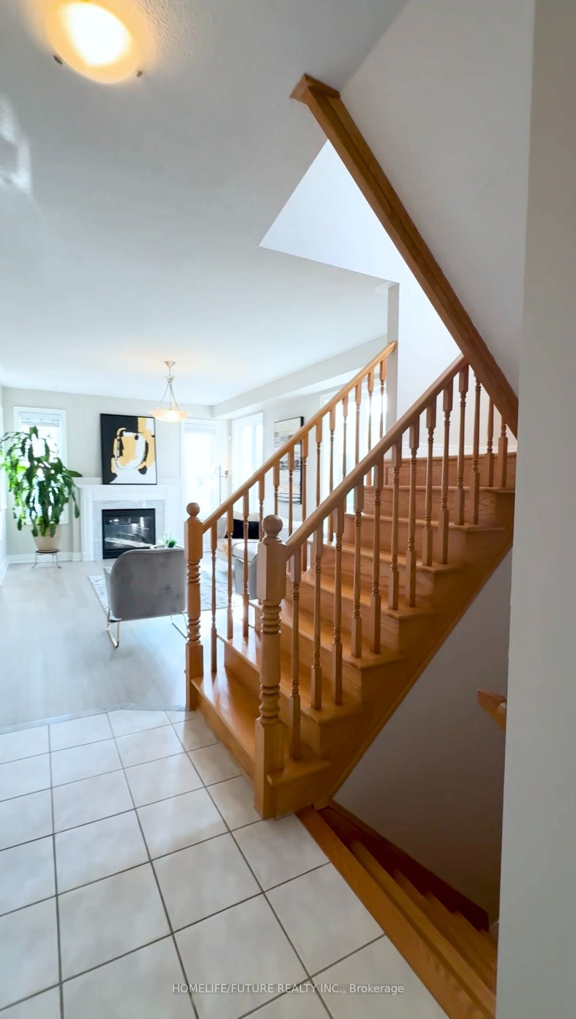 1 Capogna Street, Markham, ON L6B 0H5 photo 5