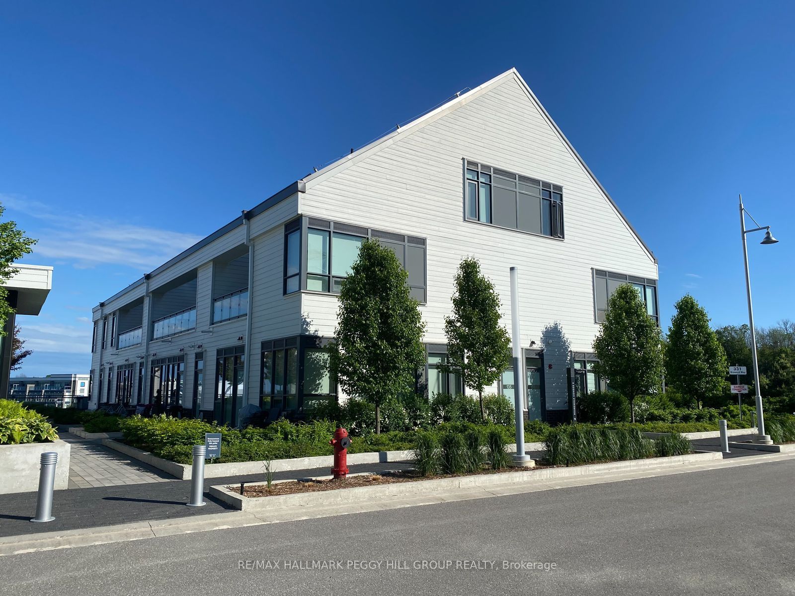 331 Broward Way 143, Innisfil, ON L9S 0M7
